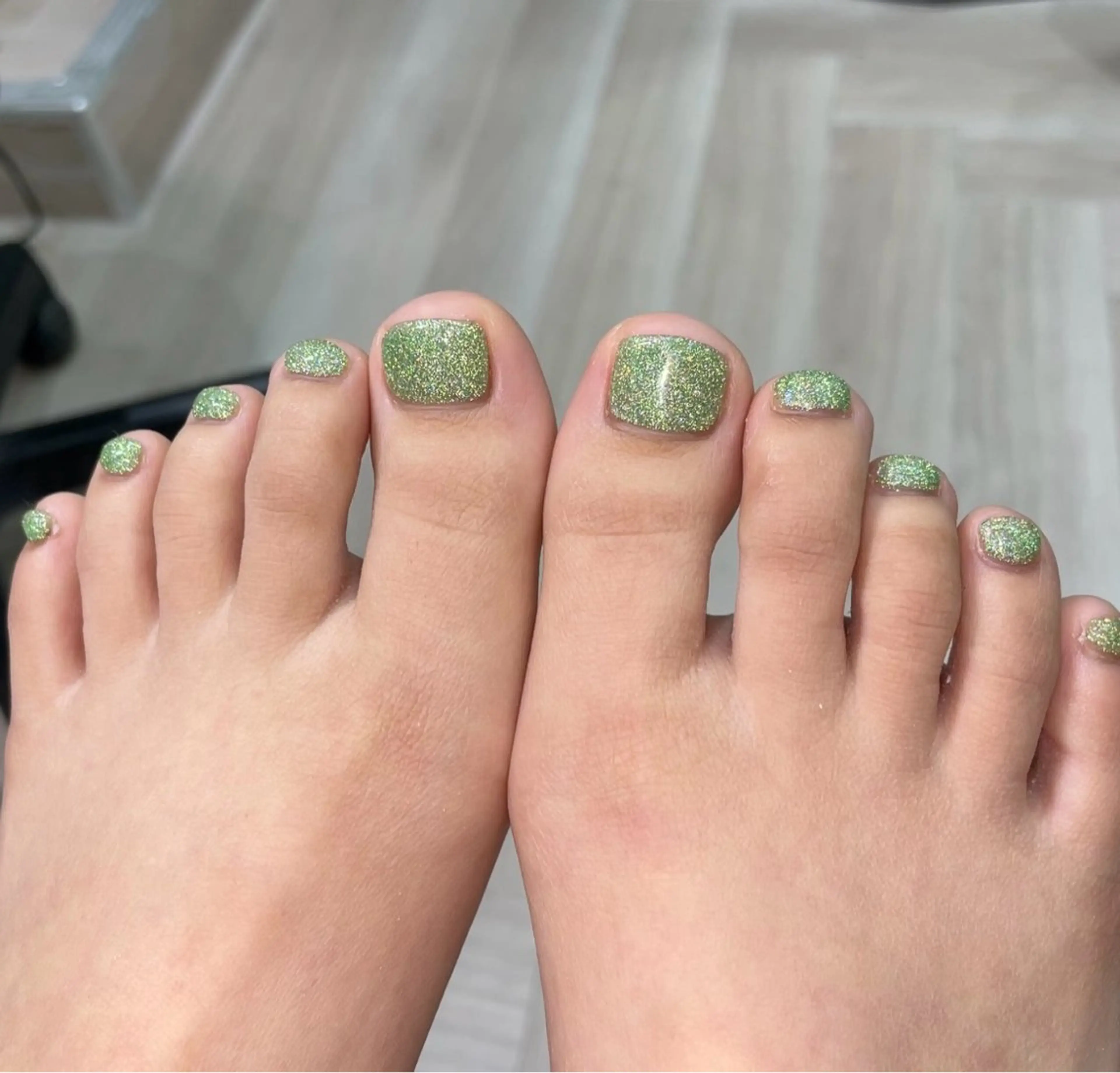 ネイル フラッシュネイル グリーン フットネイル Ricnail☾ ayanoのネイルデザイン