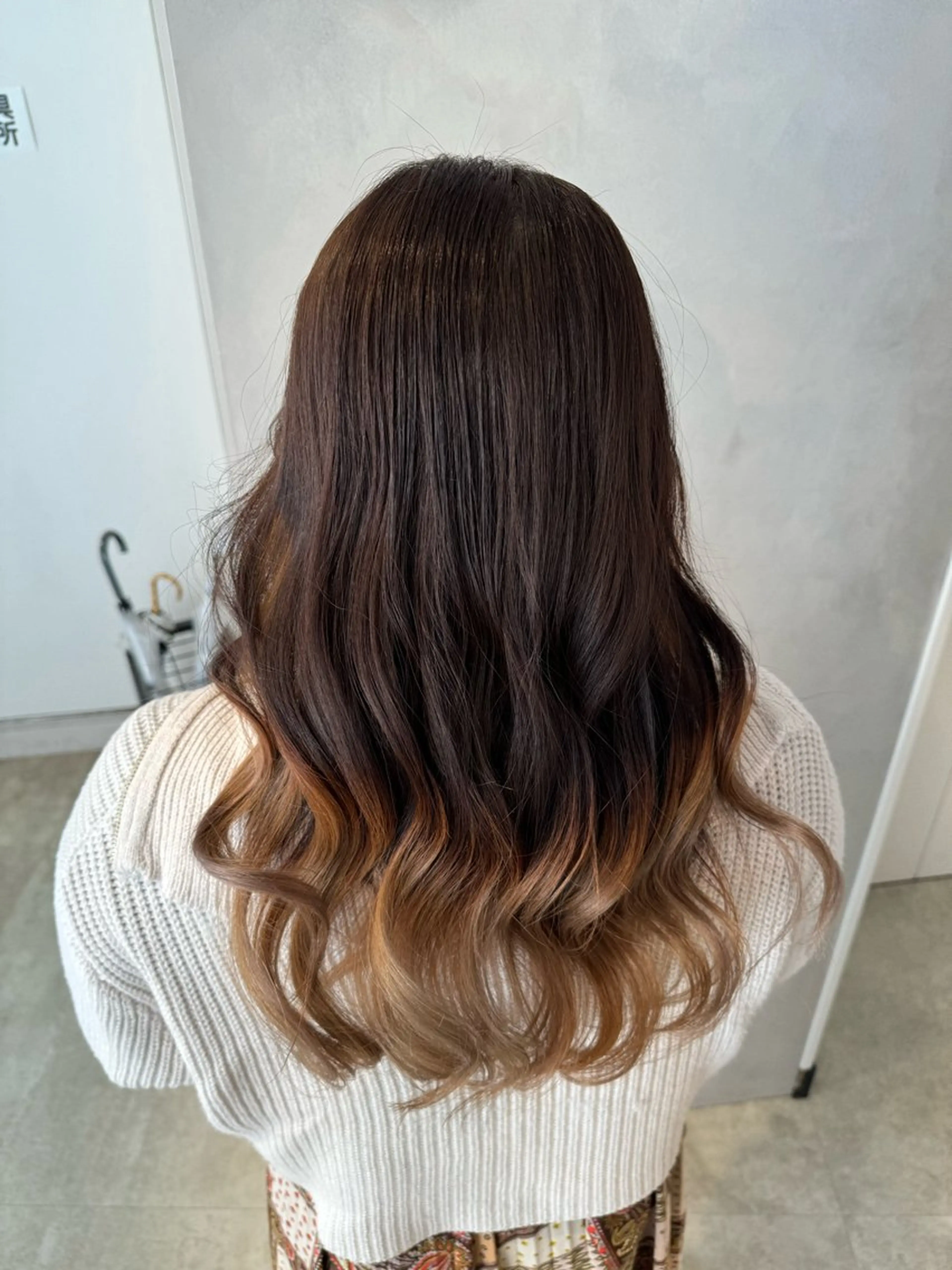 ロング カラー グラデーションカラー カット ヘアカラー トリートメント 透明感カラー✨艶髪 制作🌱山根あゆみのヘアスタイル