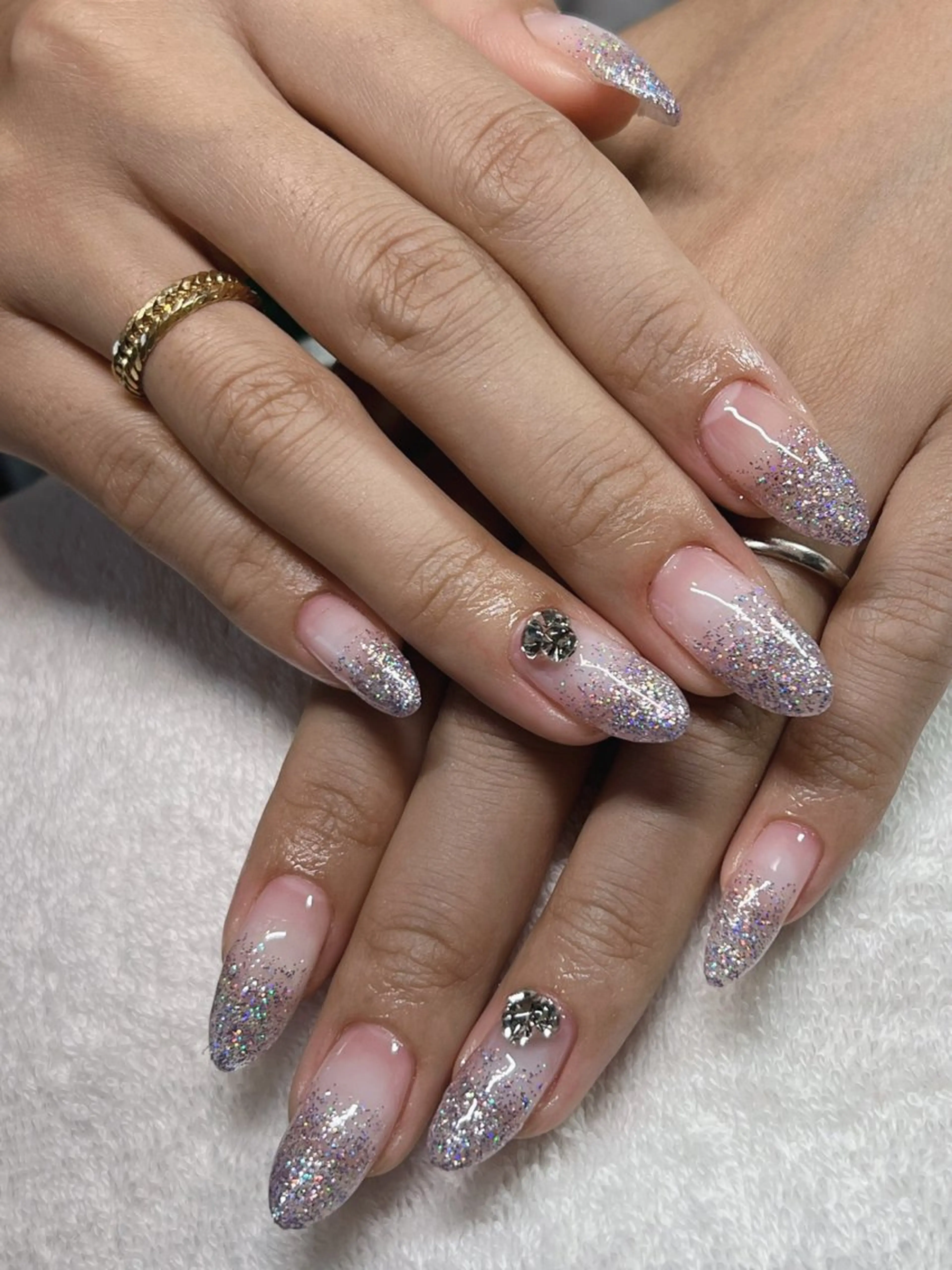 ネイル ラメ(グリッター) ラメグラデーション ストーンネイル Nail salon Kahuuのネイルデザイン