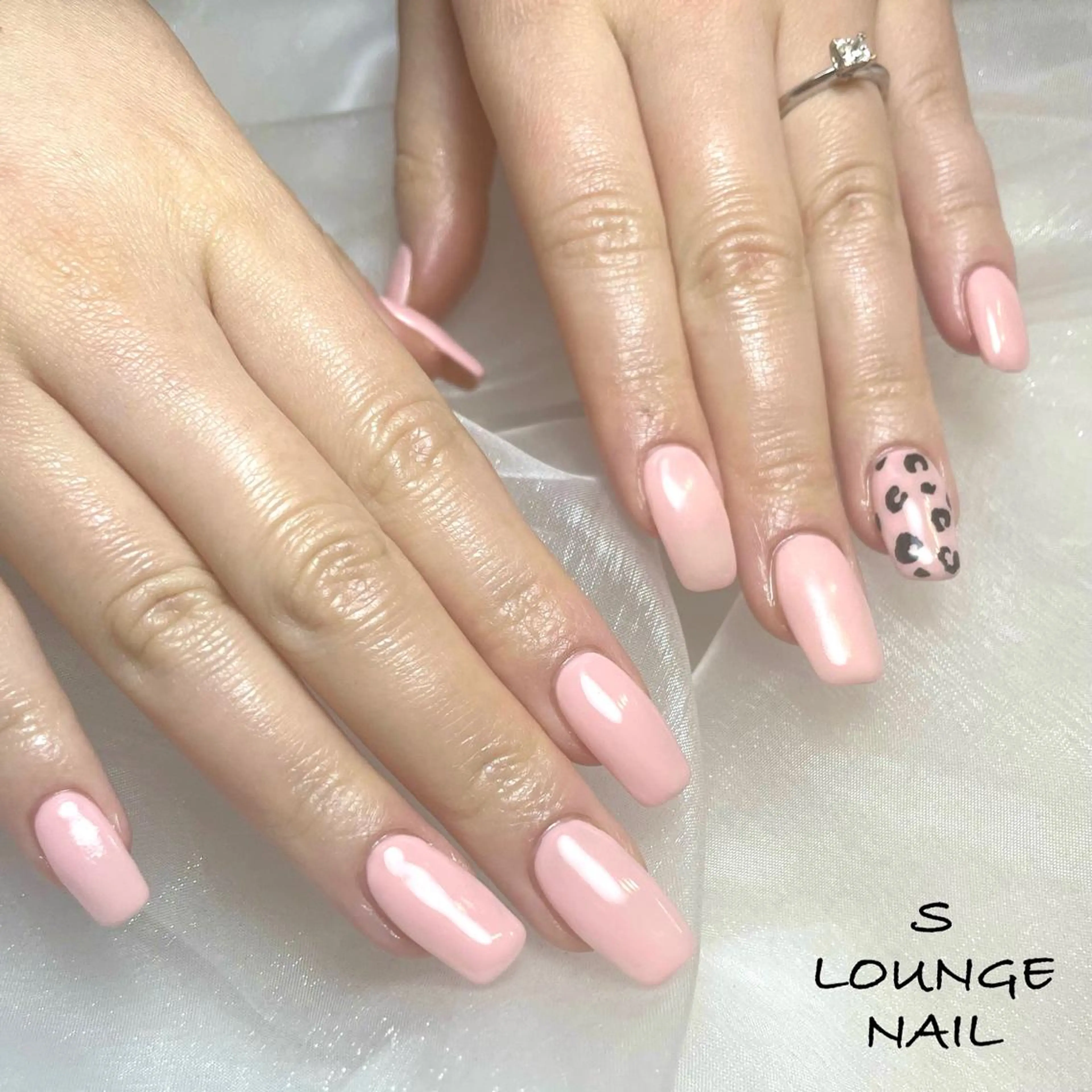 ネイル ハンドネイル フットネイル S LOUNGE NAIL所属・パーツたくさん🍓 SUMIのネイルデザイン