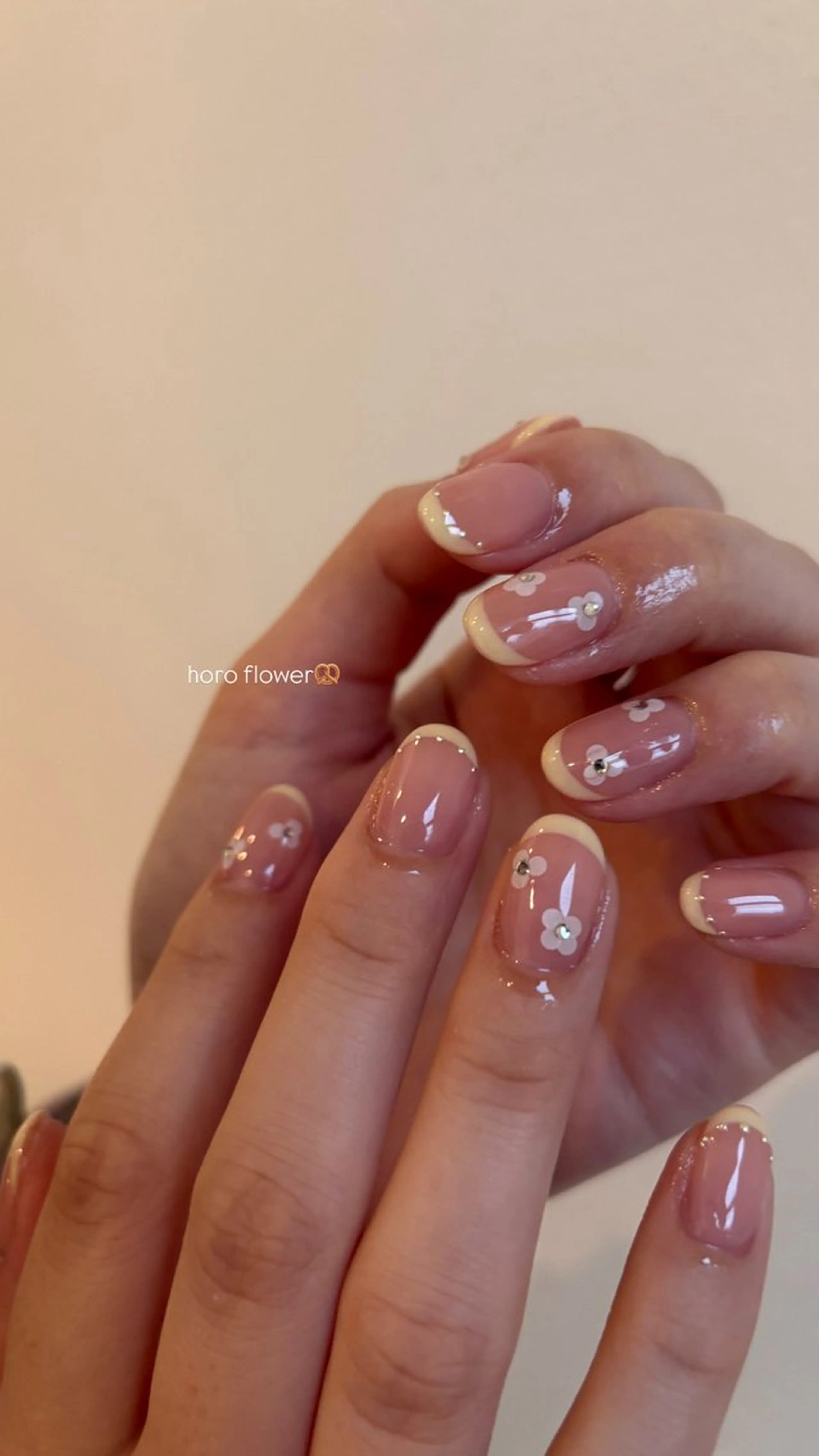 ネイル フレンチネイル 黄色 private nailsalon Fofo所属・Fofo フォフォのネイルデザイン