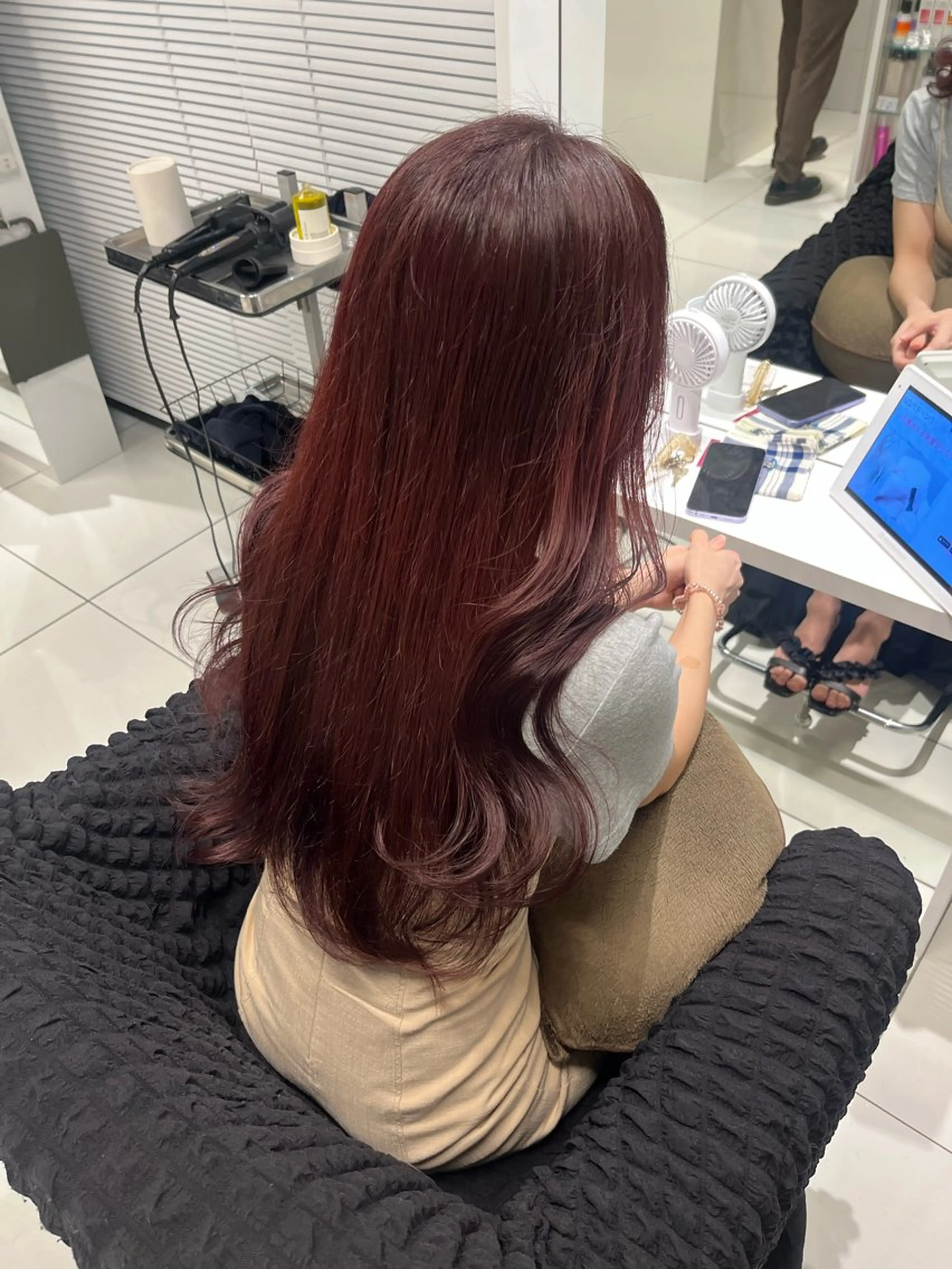 ロング カラー りおな/エクステ /ミルクティーカラーのヘアスタイル