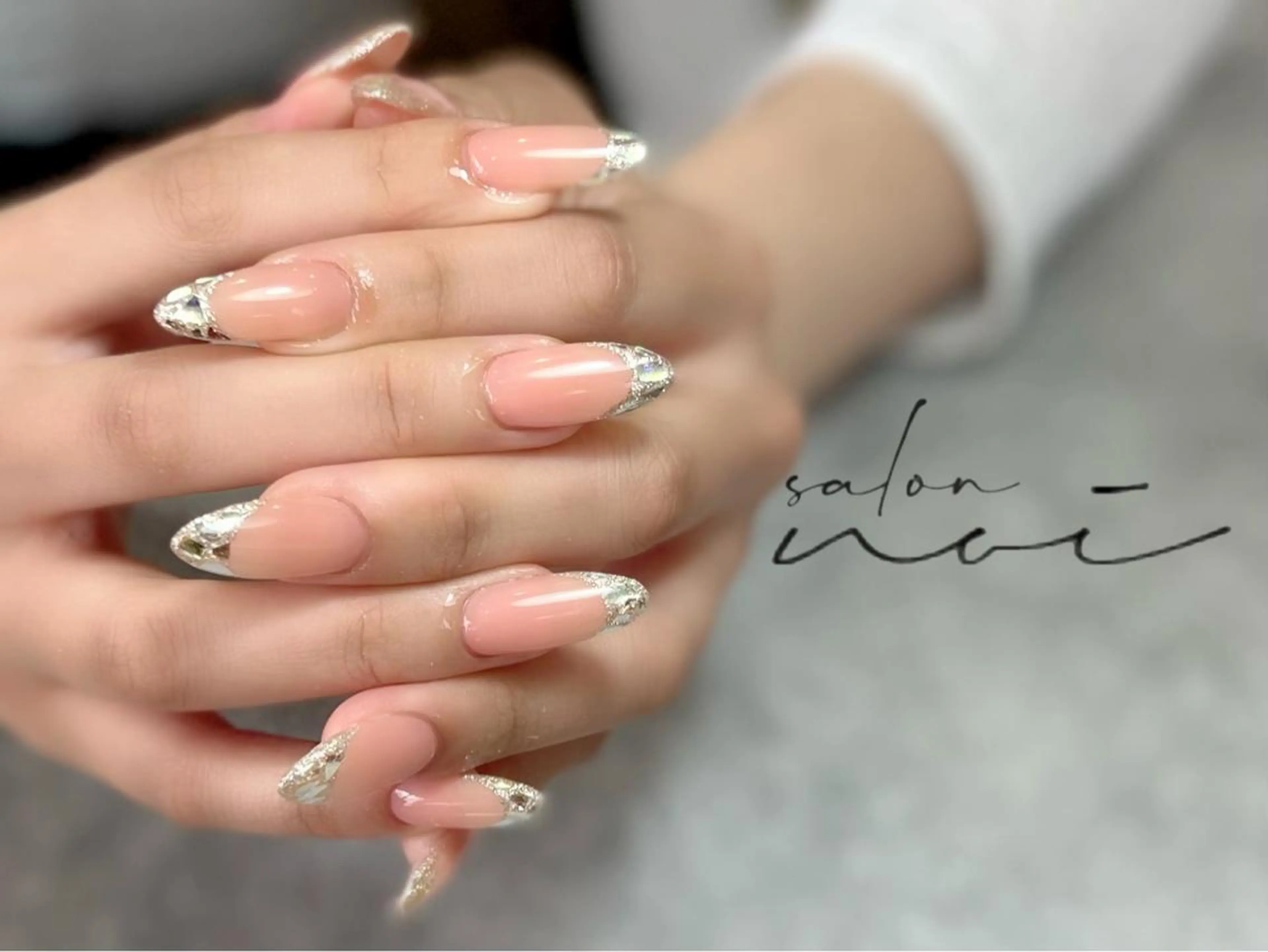 ネイル フレンチネイル ガラスフレンチ ハンドネイル salon noi所属・salon noiのネイルデザイン