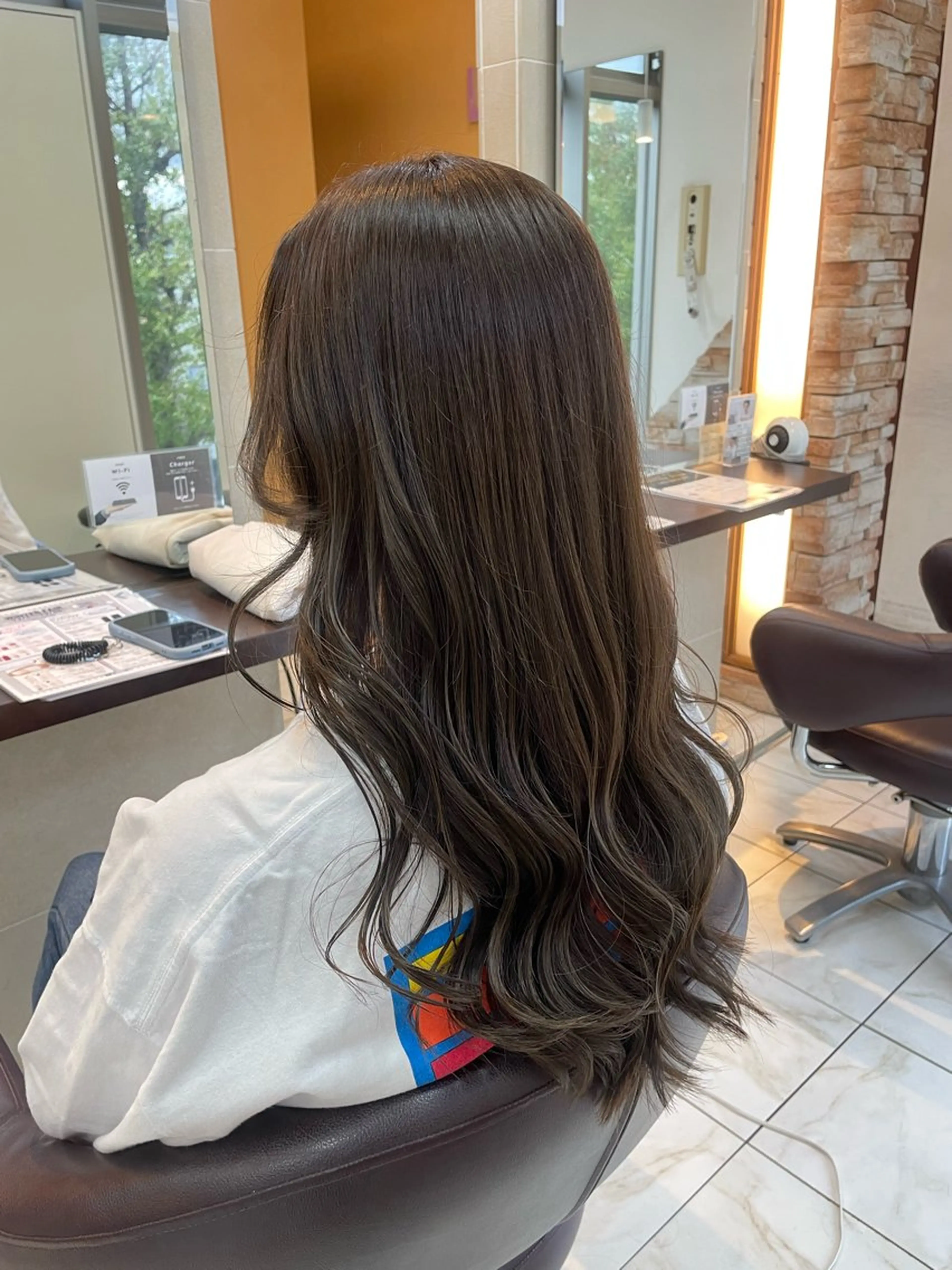 ロング カット ヘアカラー 垢抜け透明感カラー 🌻篠崎梓🌻のヘアスタイル