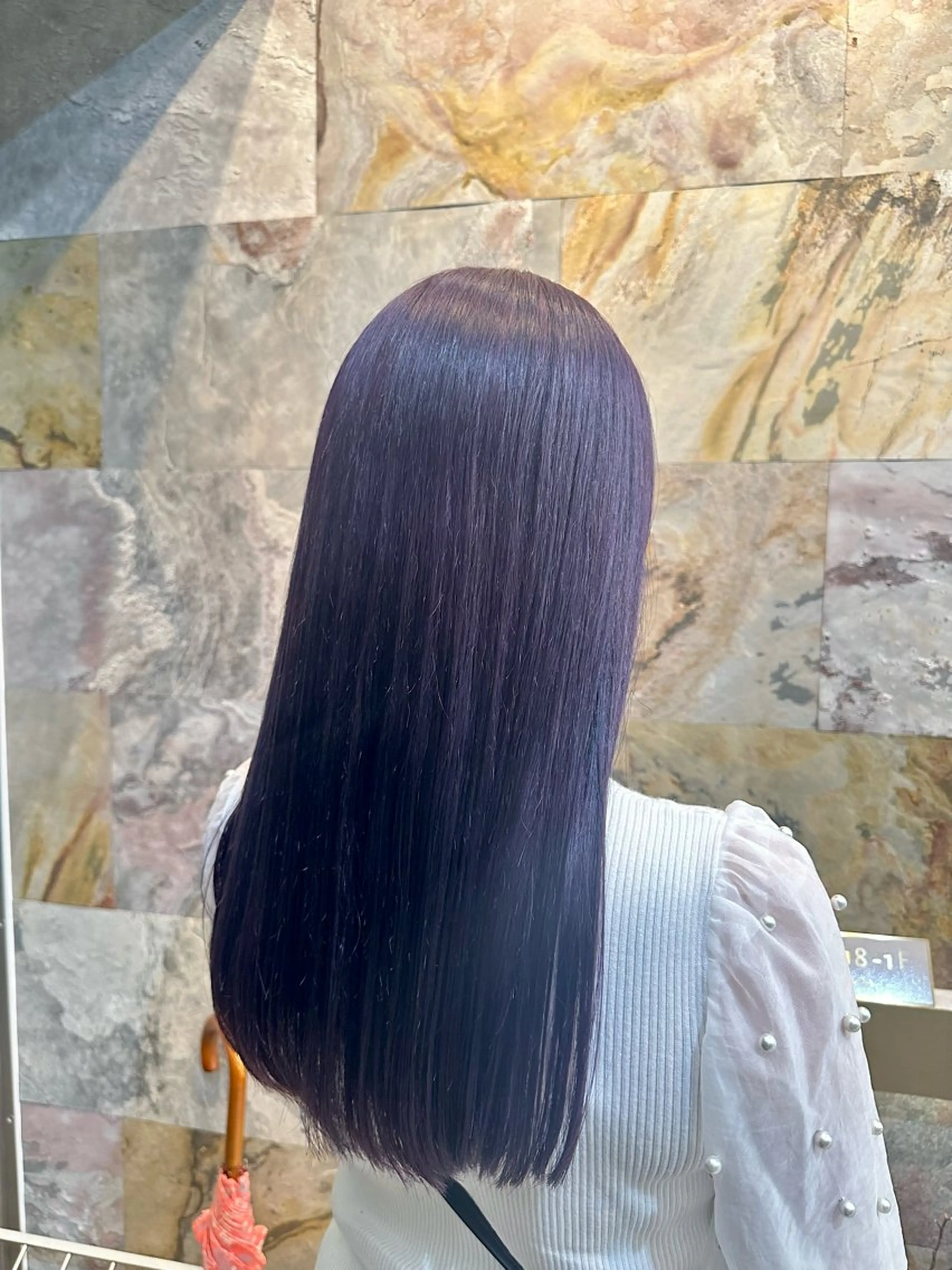 ロング カラー ブリーチ ヘアカラー トリートメント LOA uraraのヘアスタイル