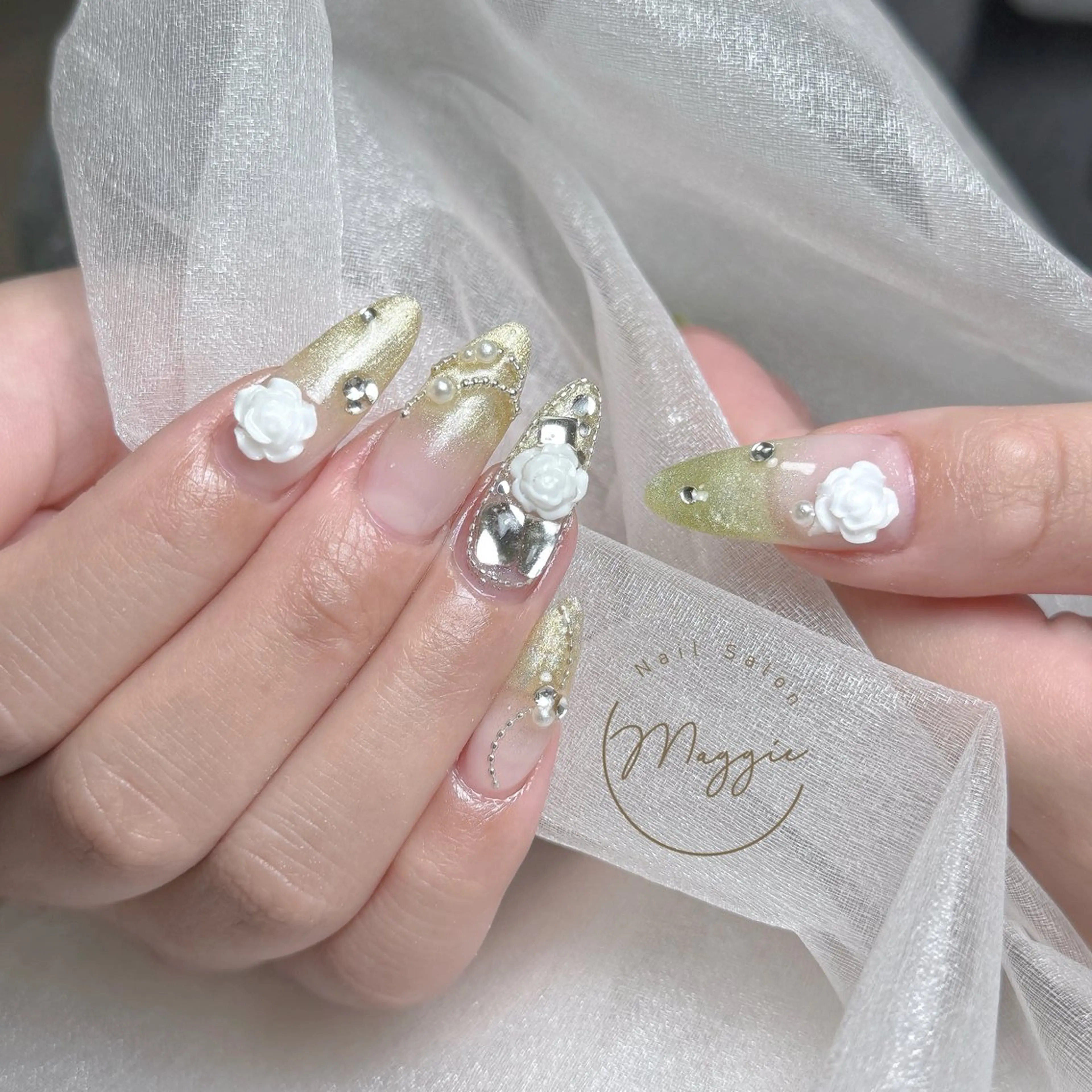 ネイル Maggie Nail🦩のネイルデザイン