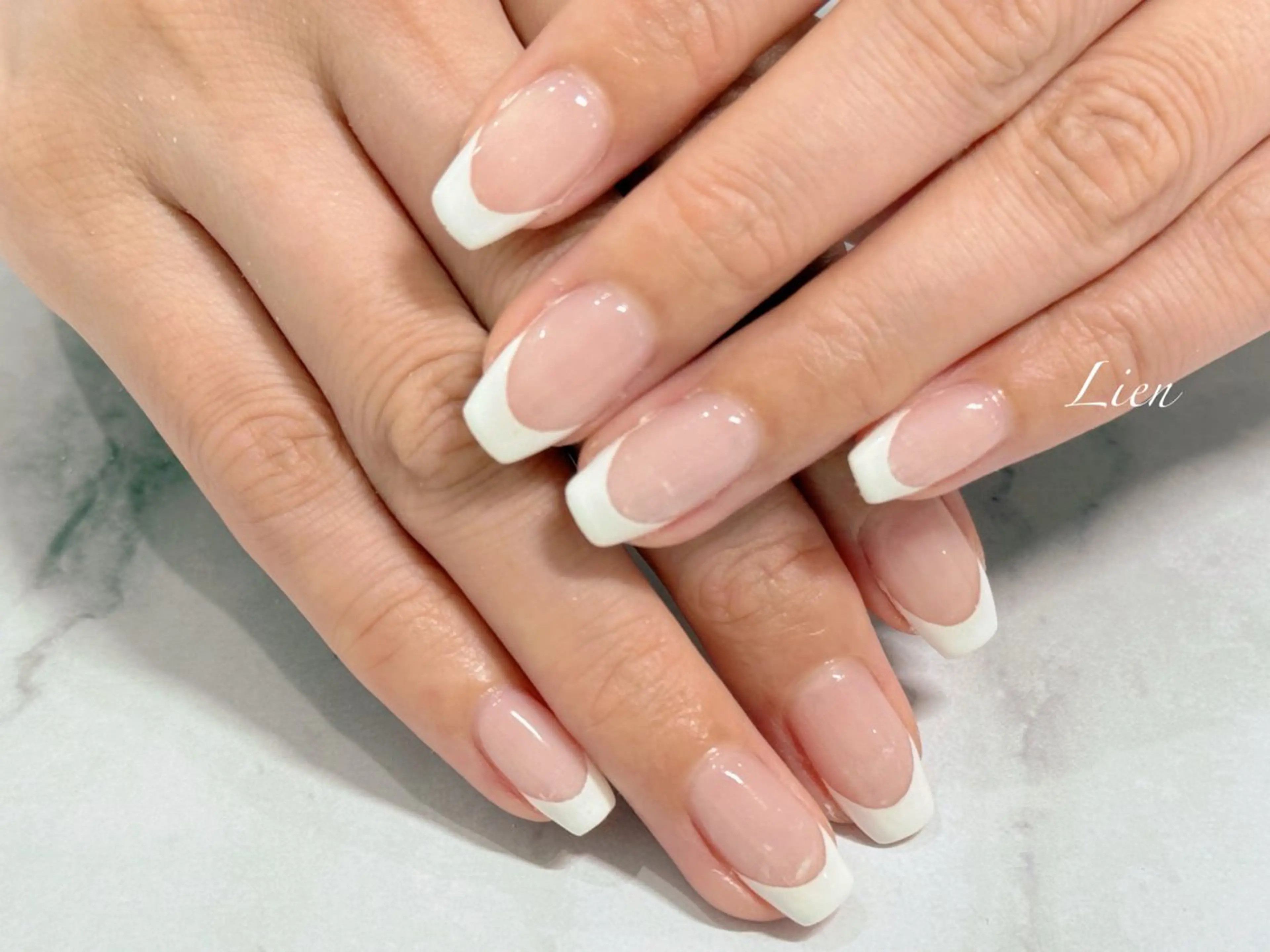 ネイル 長さ出し フットネイル フレンチネイル ジェルネイル ガラスフレンチ ハンドネイル Lien(リアン) 銀座駅6分のネイルデザイン