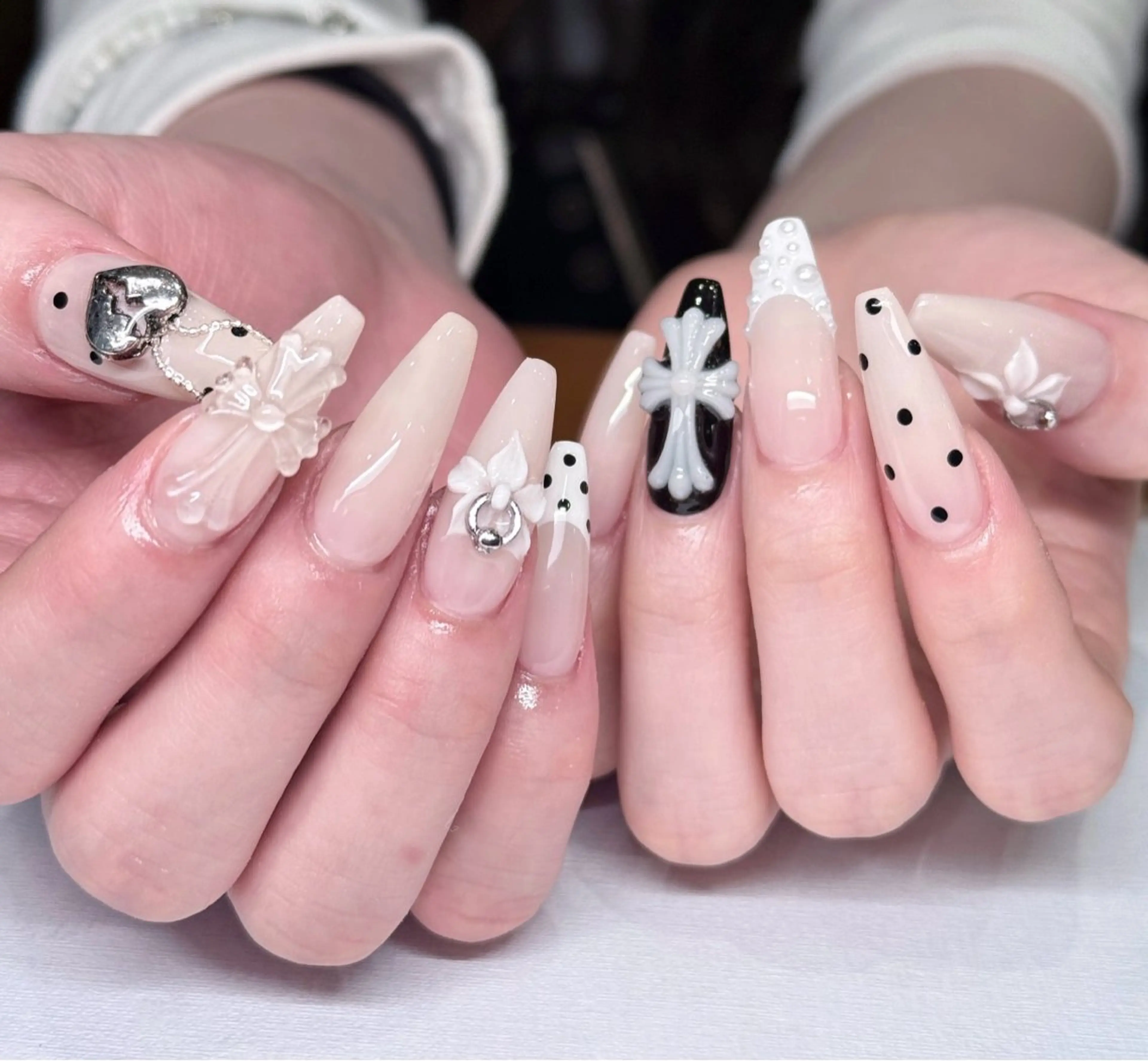 ネイル オーロラネイル ブルー チークネイル フットネイル フレンチネイル ハンドネイル HANA ハナのネイルデザイン