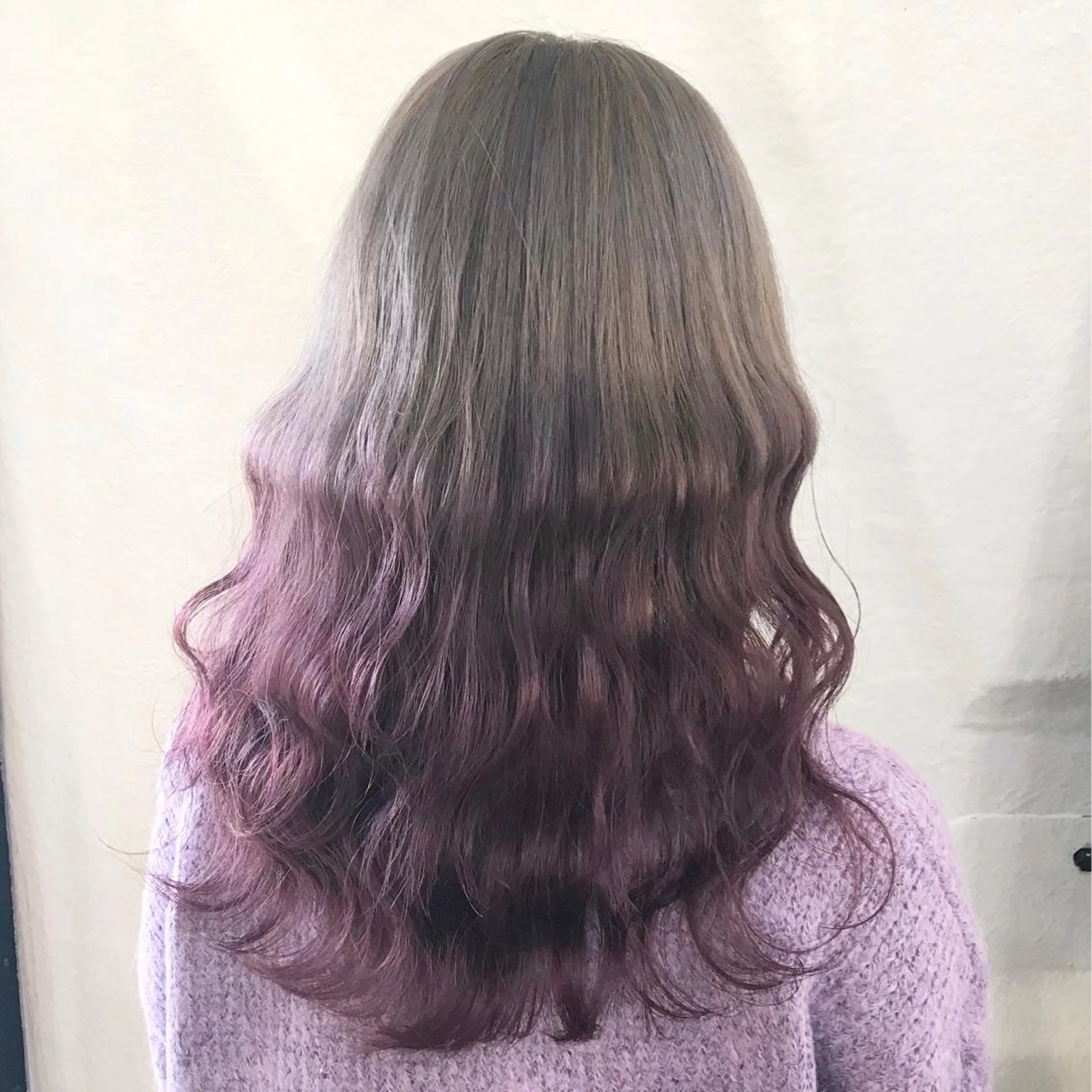 カラー アッシュ アッシュグレー アッシュグレージュ ブリーチ グラデーションカラー サロウィン所属・K-POP好き美容師 🇰🇷Kai.Yのヘアスタイル