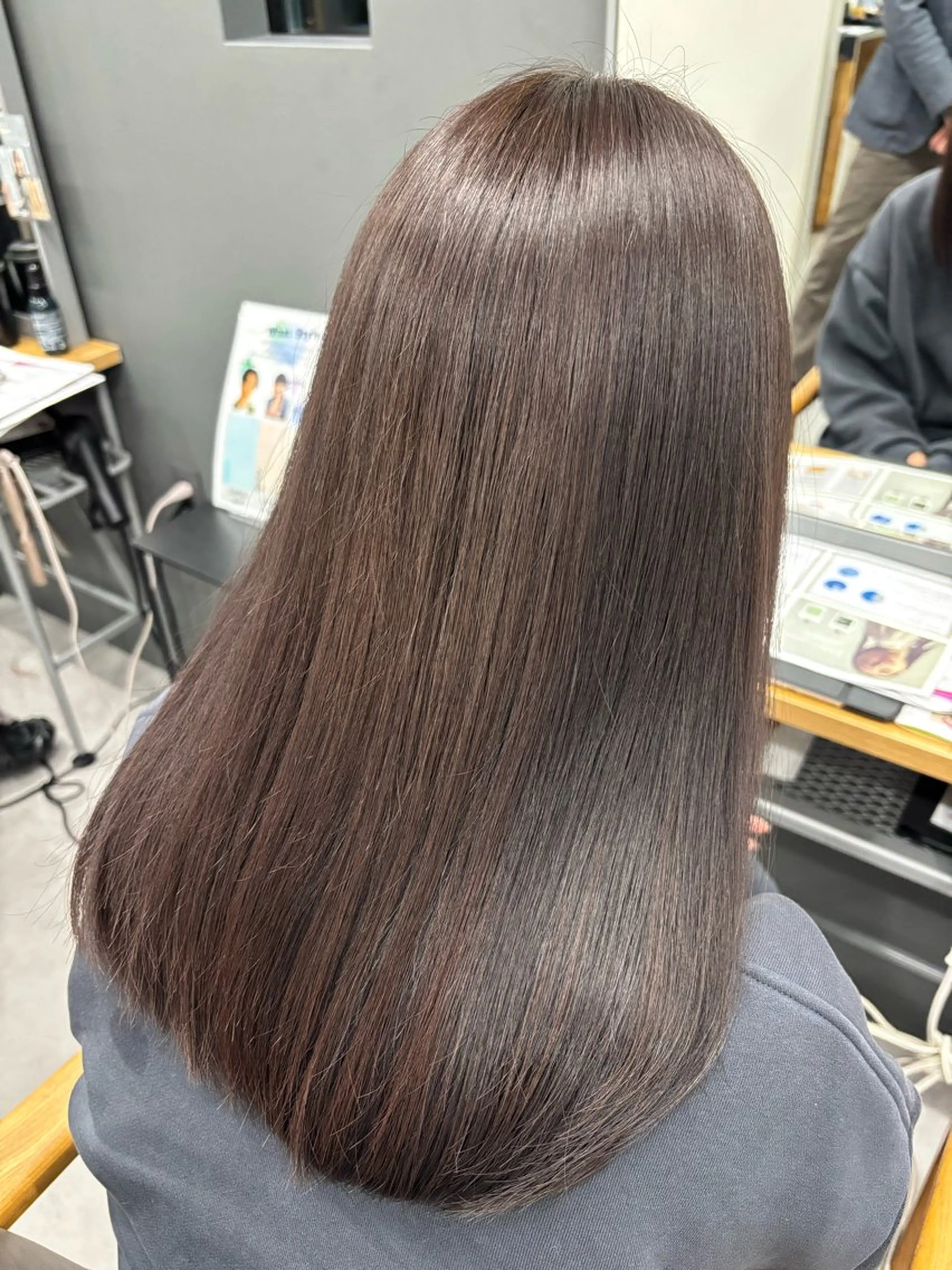 ミディアム ルプラボウ あいか 韓国ヘア/艶髪のヘアスタイル