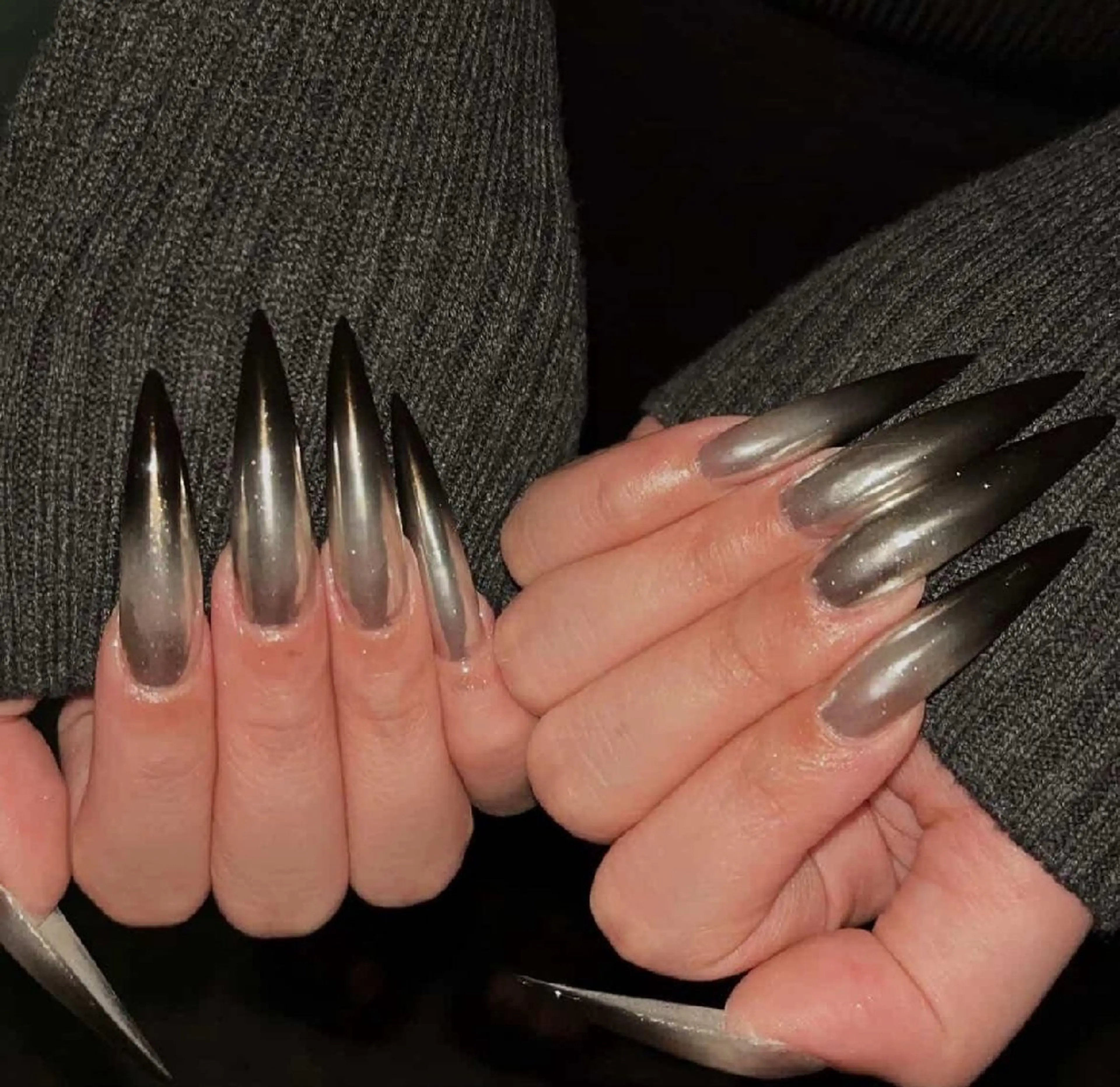 ネイル 鈴木 里奈のネイルデザイン