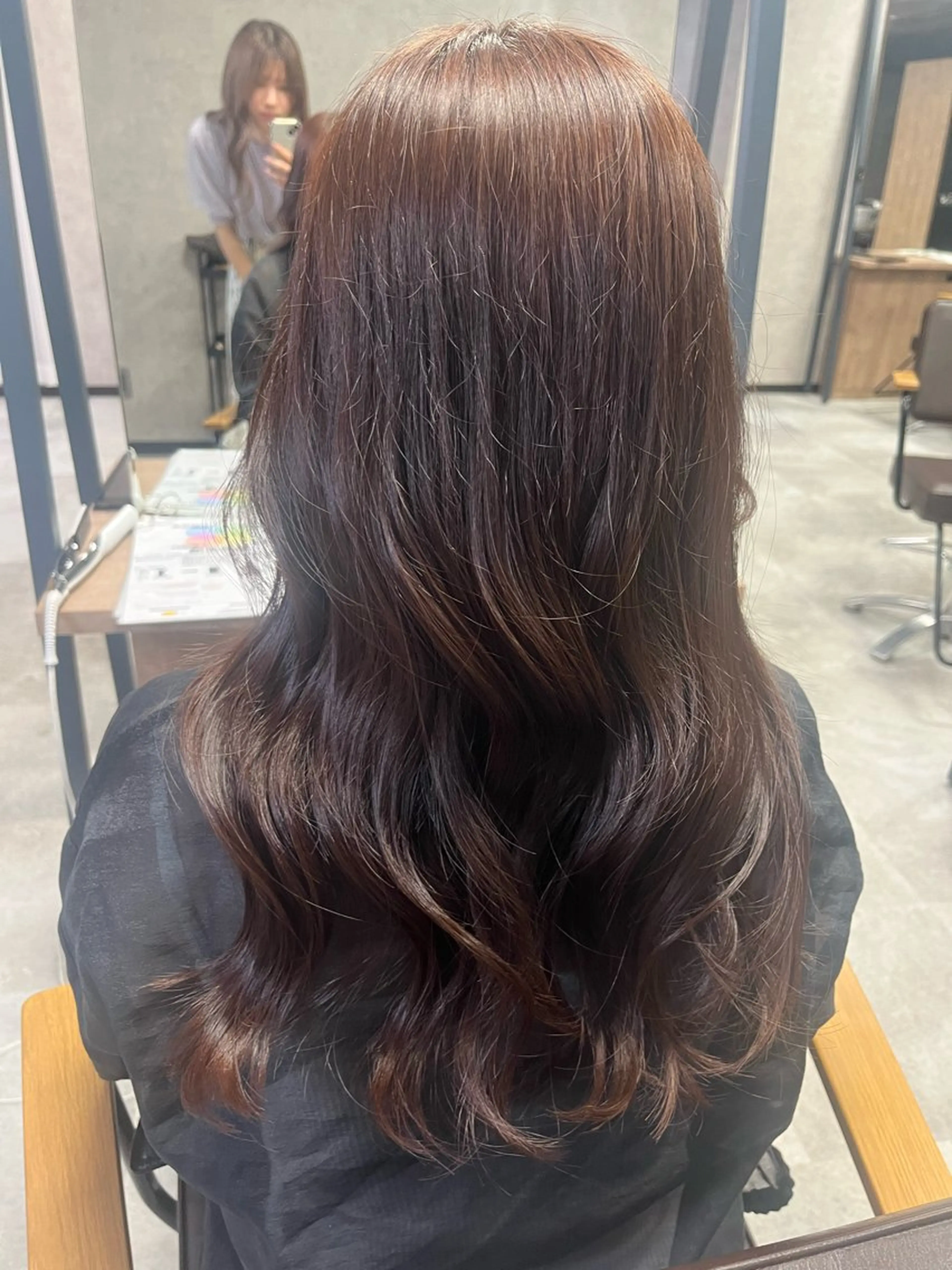 セミロング KAEDE🎀 ジャニオタ美容師のヘアスタイル