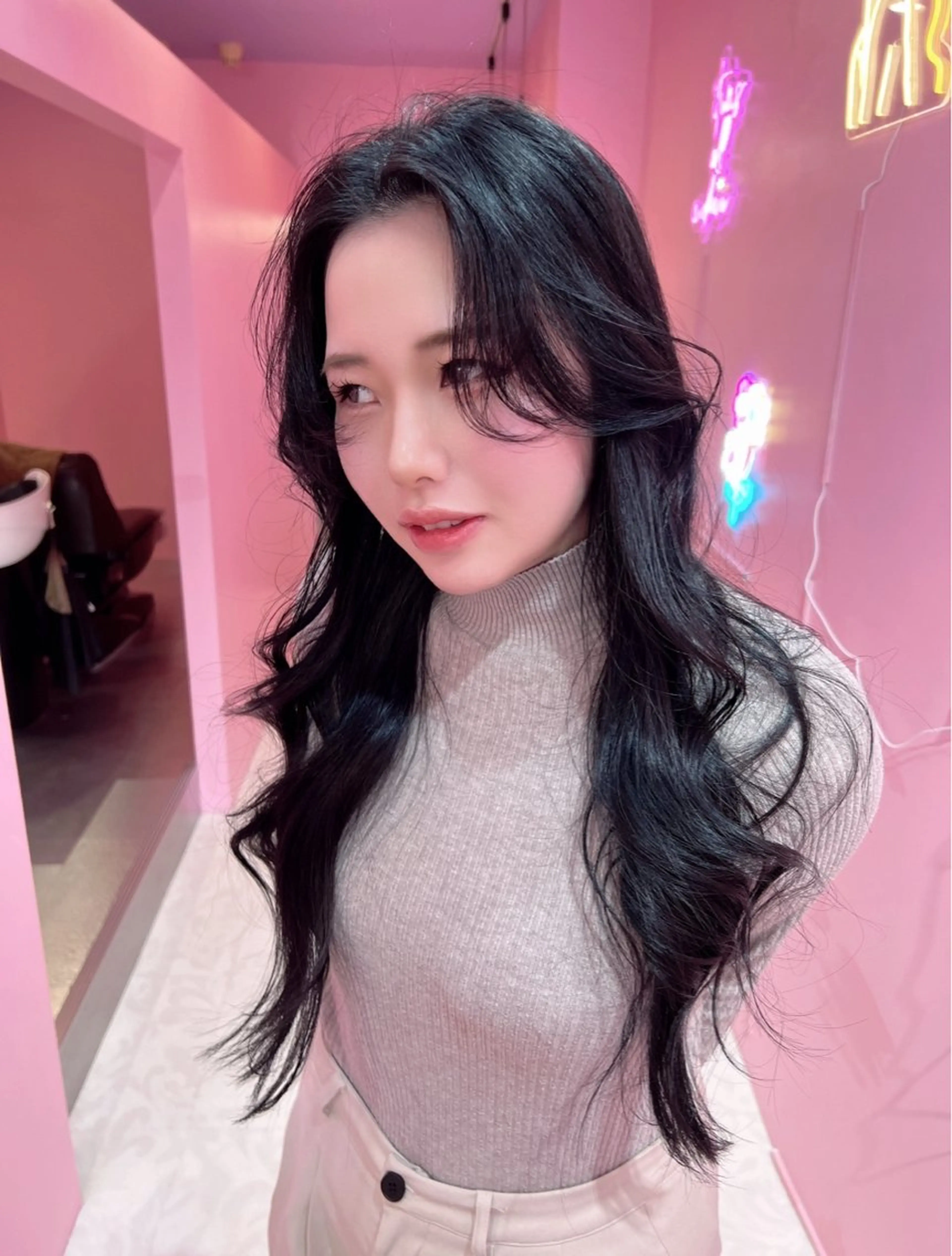 ロング カット ヘアカラー トリートメント 紙屋町ショート /ボブ　パーマ河内蓮のヘアスタイル