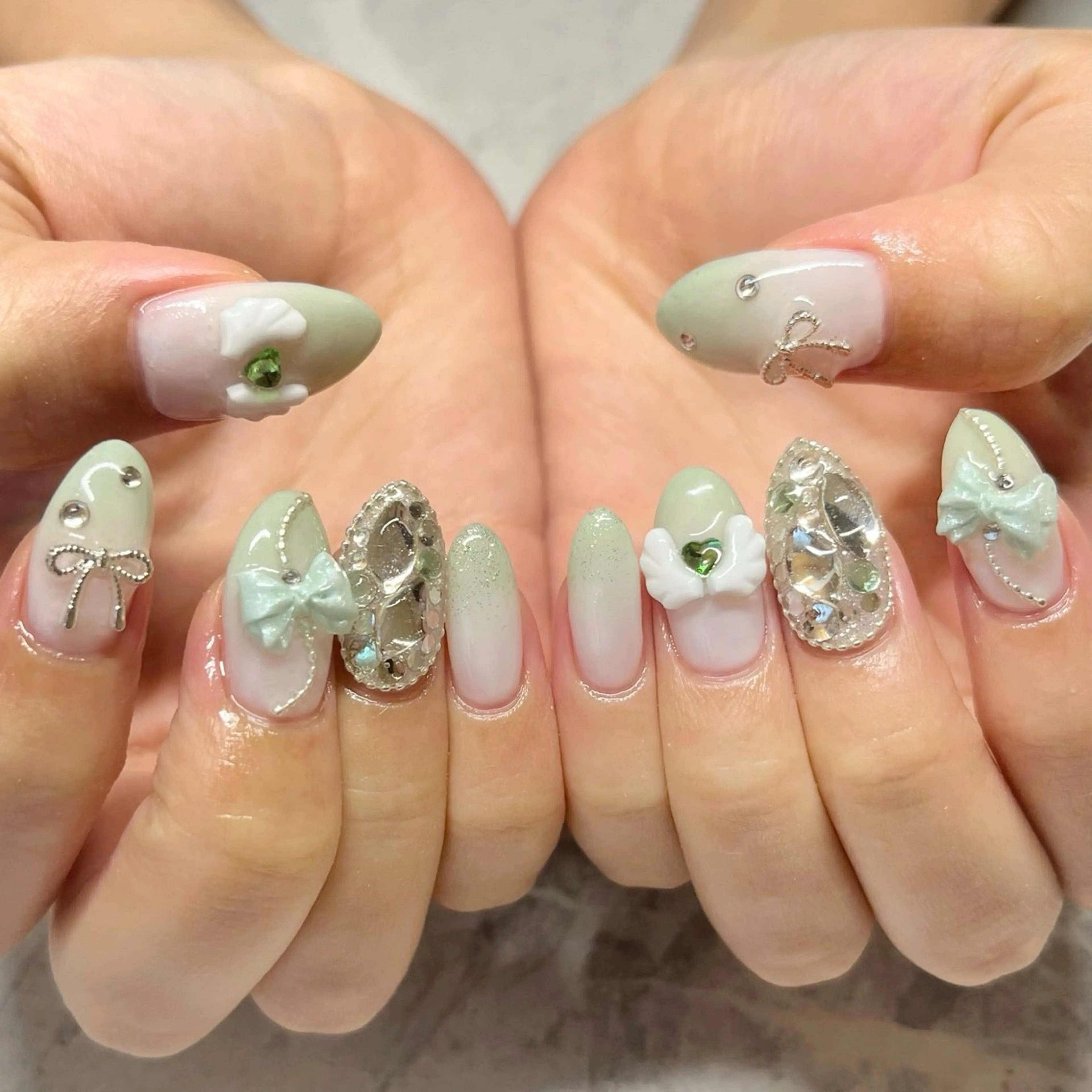 ネイル 持ち込み ハンドネイル N port所属・井上 友美のネイルデザイン