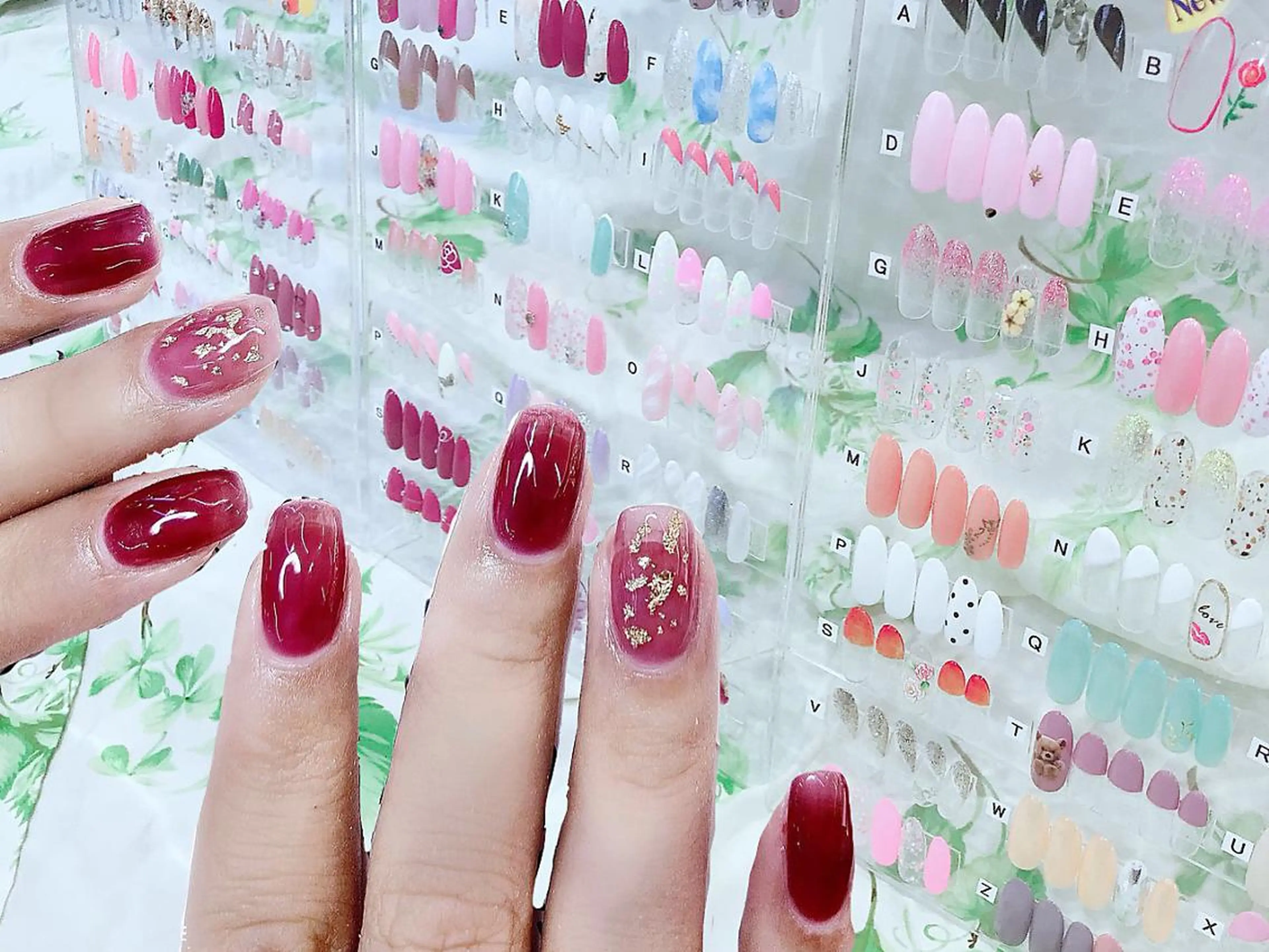 新規ハンド《他店ネイルオフあり》3900【激安定額ネイル】2～10本の大人可愛いアート付き■カジュアルコース■の写真