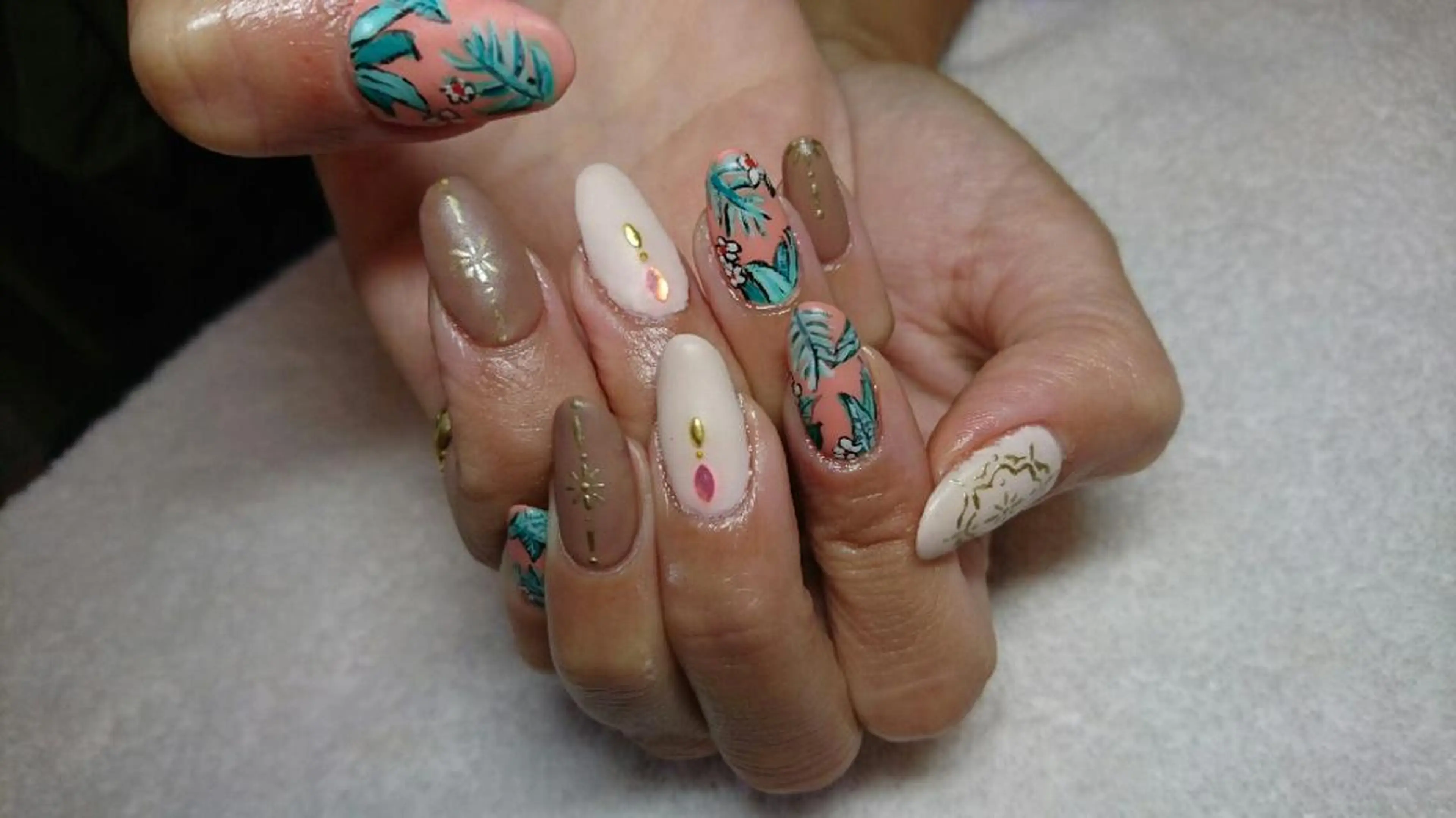 ネイル LAVISH nail salonのヘアスタイル