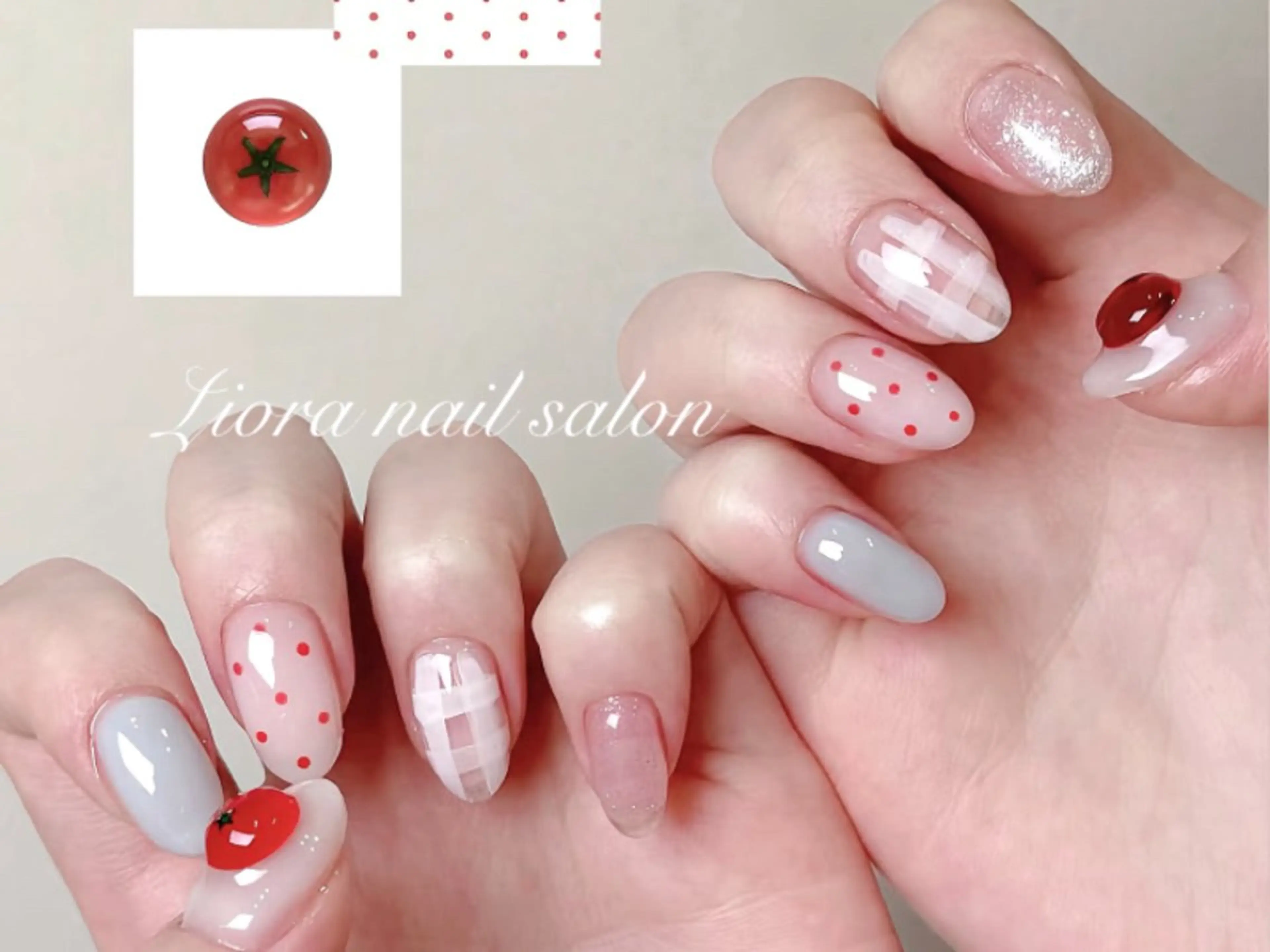 ネイル フレンチネイル ジェルネイル ガーリー グラデーション キラキラネイル ハンドネイル Liora nail スカルプ専門店のネイルデザイン