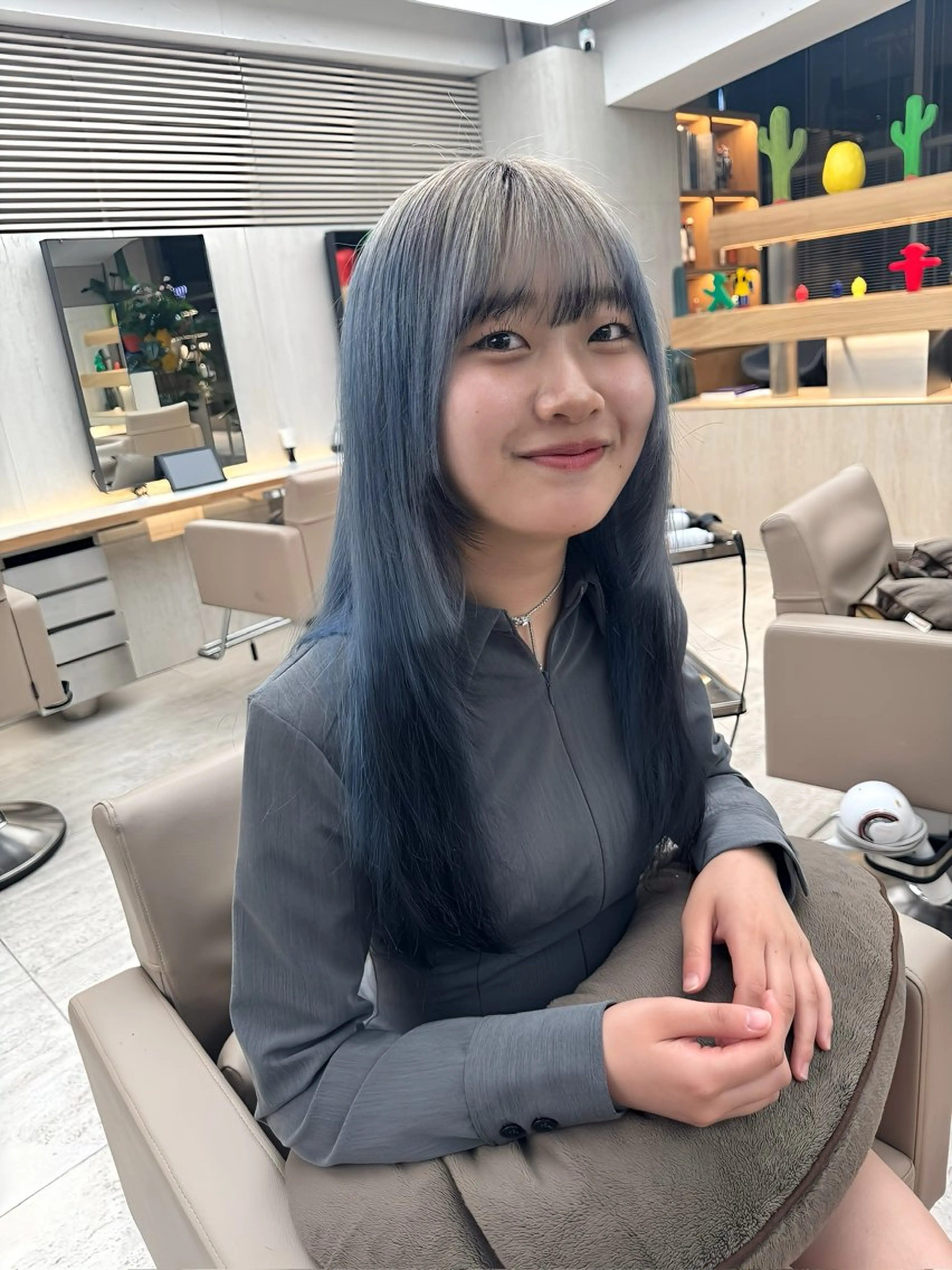 ロング カラー ブリーチ デザインカラー 顔周りカット レイヤーカット ボブ/ハイトーン あべまさきのヘアスタイル