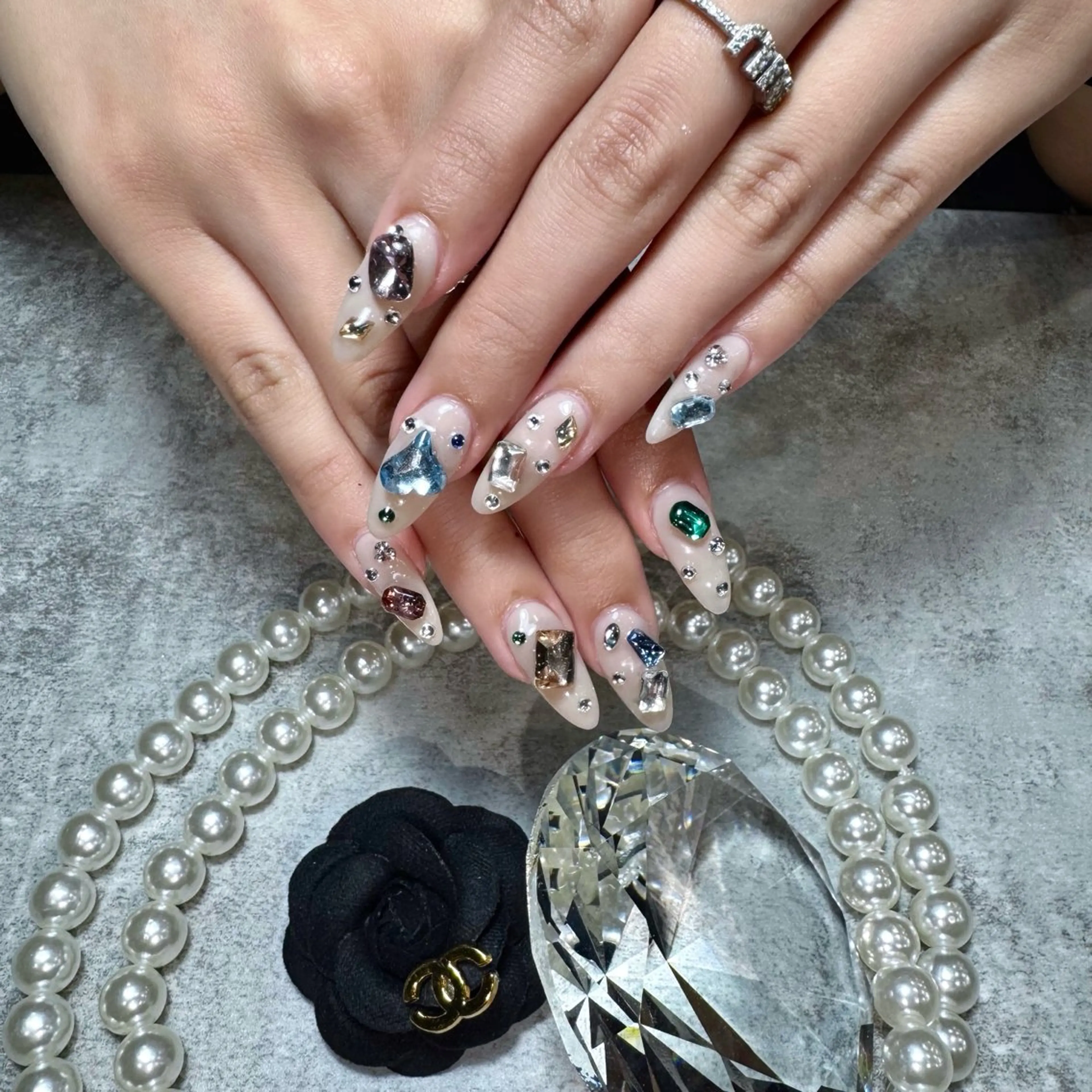 ネイル ハンドネイル ドリスネイルサロン所属・Doris Nail Salonのネイルデザイン