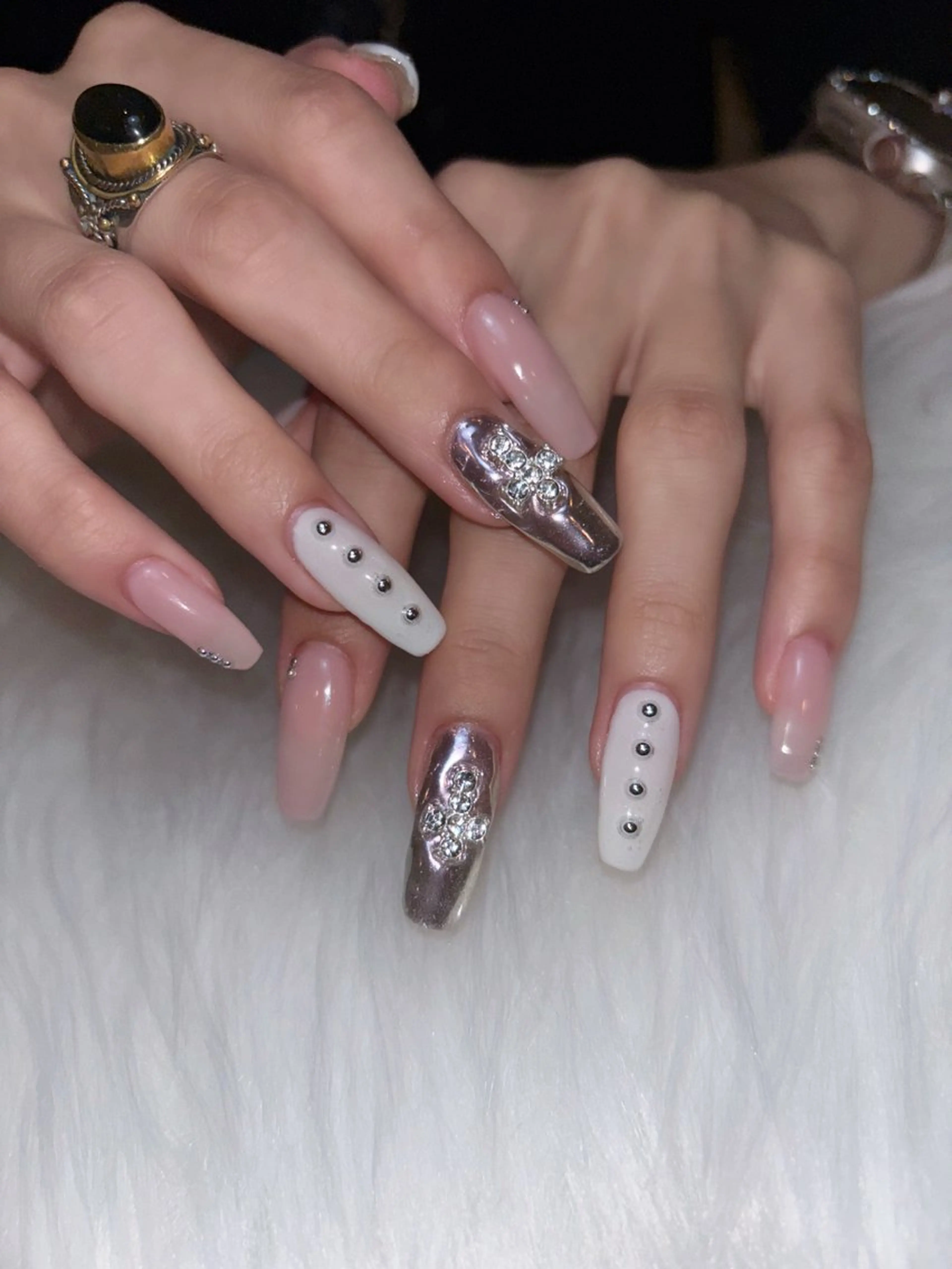 ネイル 名古屋ワンホンネイル 沙理亜のネイルデザイン