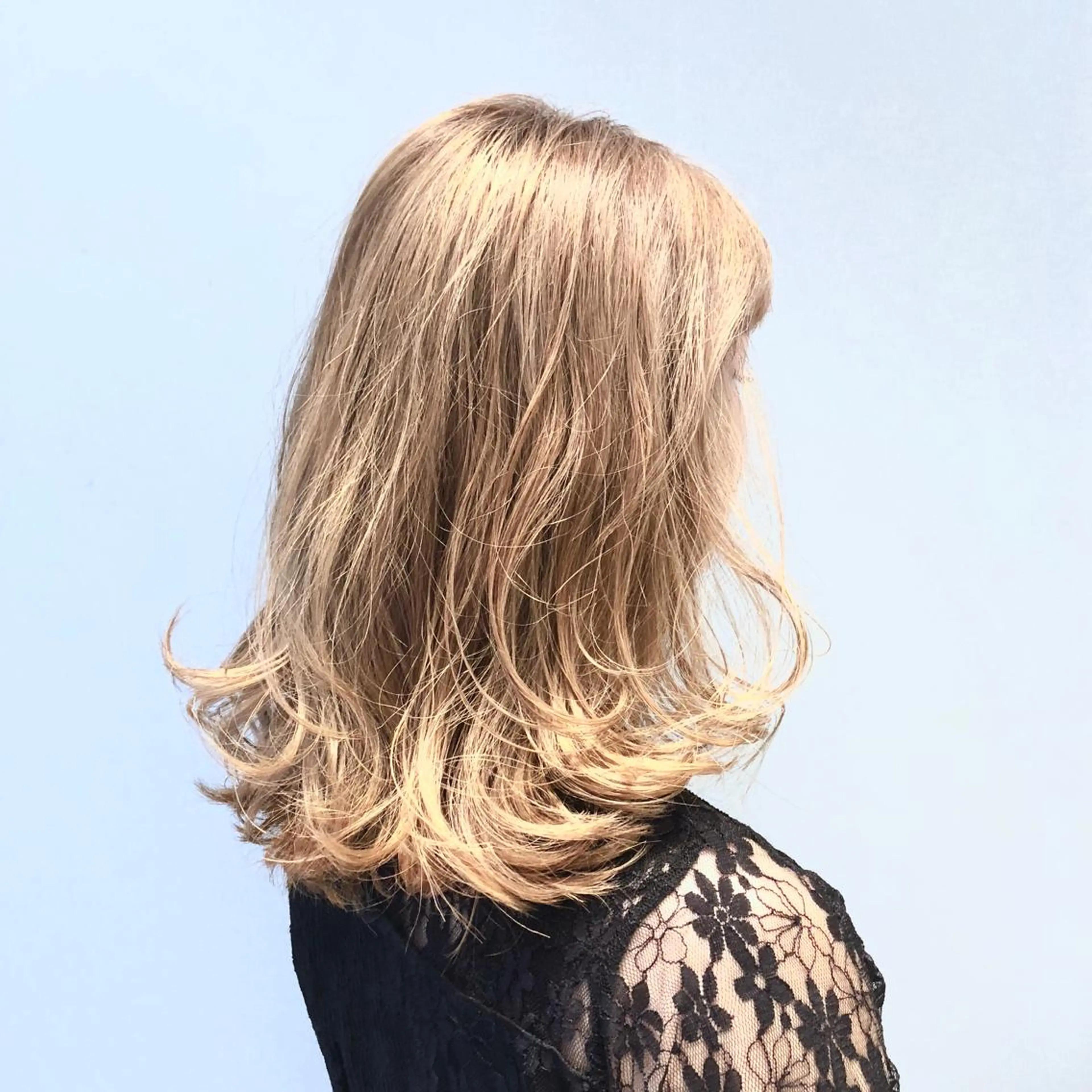 ミディアム カラー ベージュカラー ブリーチ ケアブリーチ 透明感カラー イルミナカラー ヘアカラー トリートメント 🌈ぷる艶カラー🌈 髪質改善👑柳沼尚貴のヘアスタイル