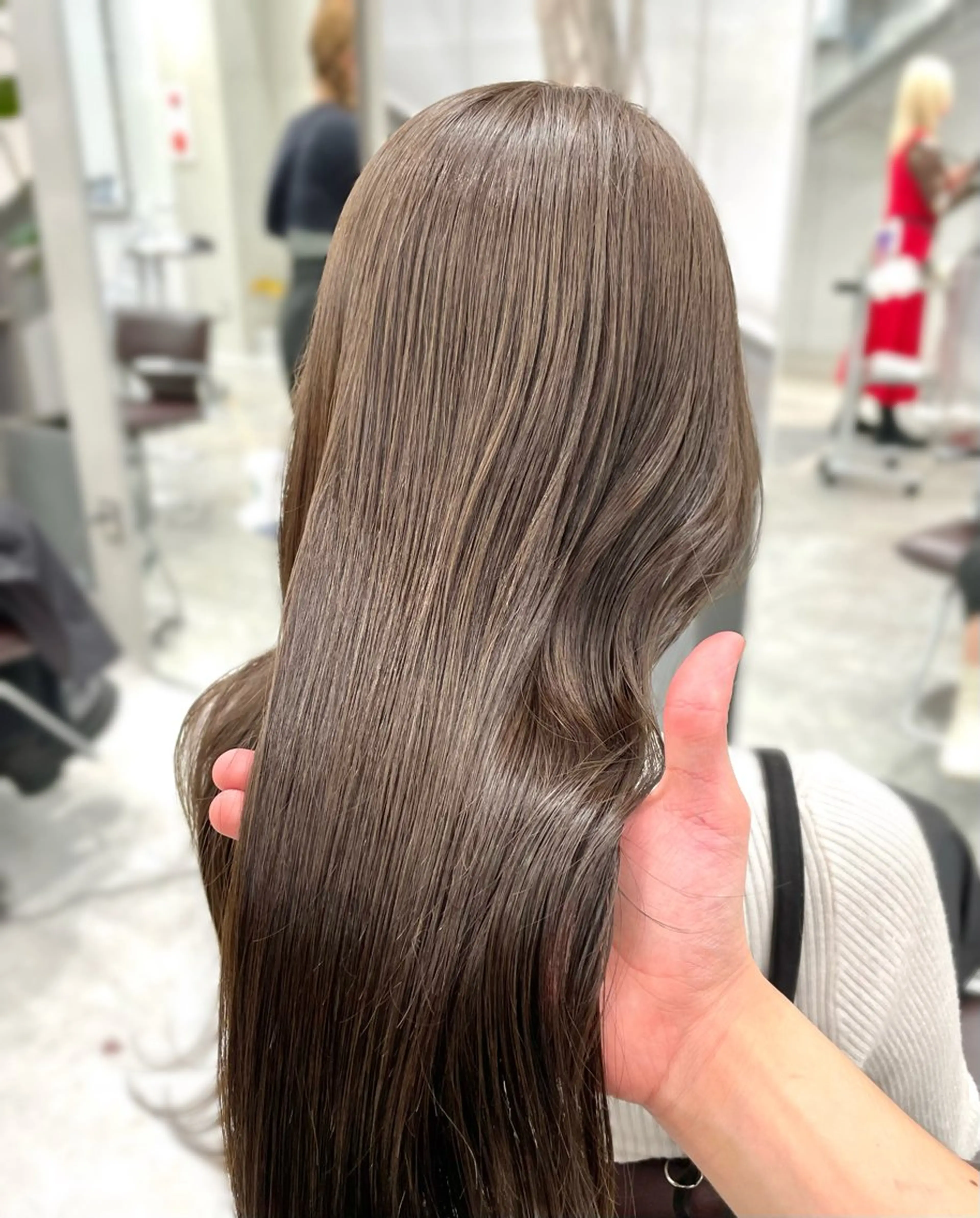 セミロング カラー ベージュカラー ブリーチ 透明感カラー ミルクティーベージュ the path shogo🌻のヘアスタイル