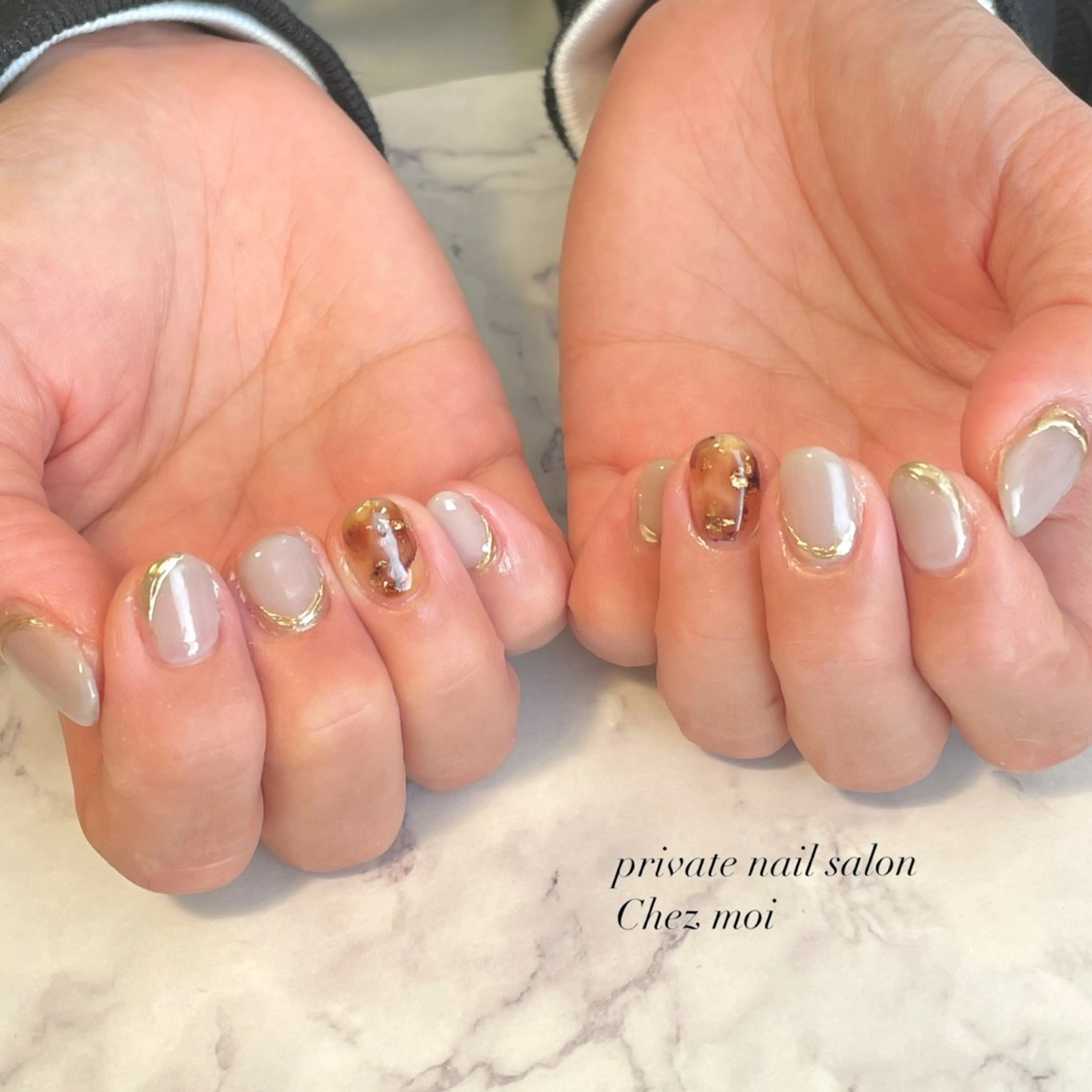 ネイル べっ甲ネイル KOMINE TOMOKOのネイルデザイン