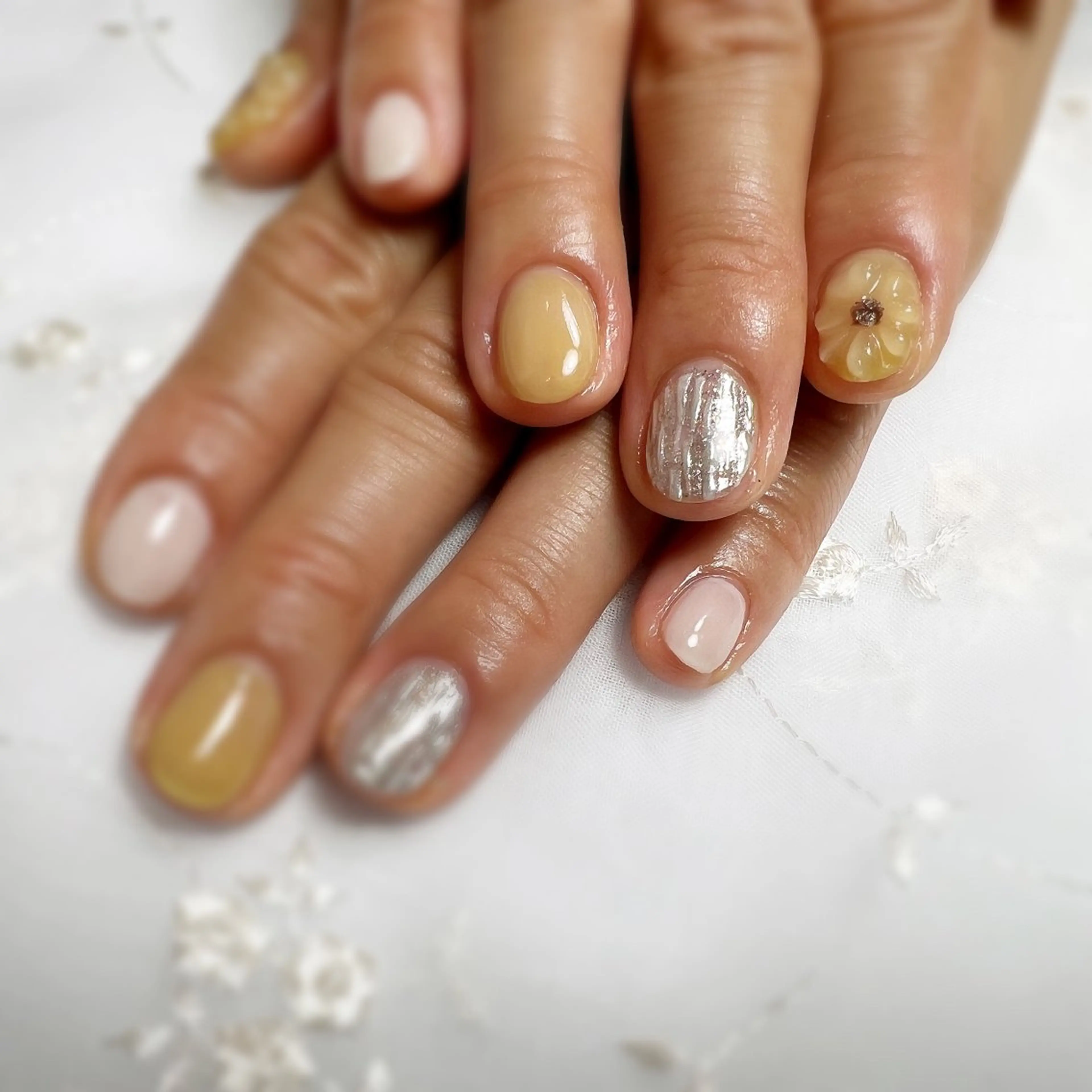 ネイル ハンドネイル フットネイル NAILsalon Laki(ラキ)のネイルデザイン