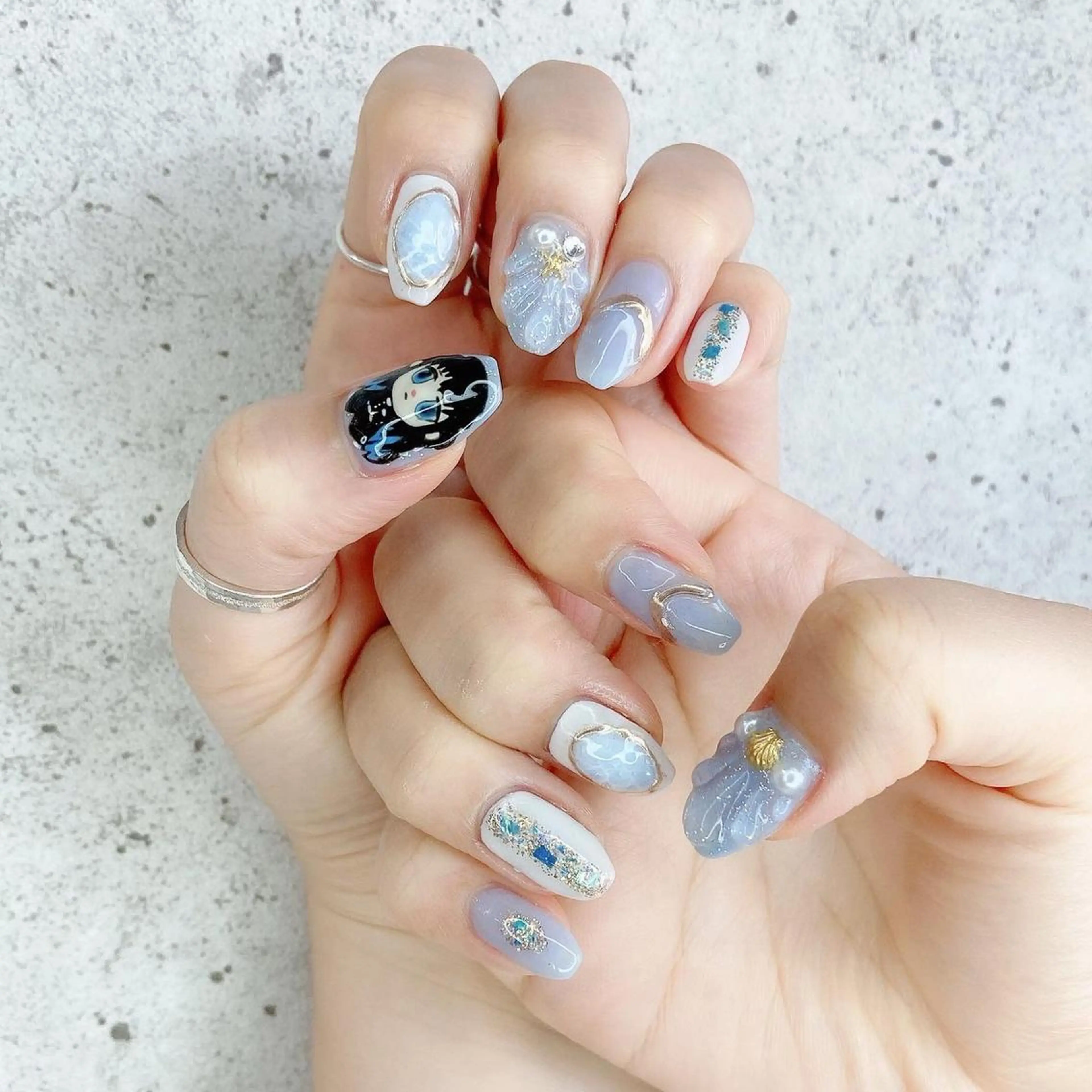 ミディアム カラー パーマ ヘアアレンジ メンズ キッズ ネイル マツエク・マツパ アイブロウ ブルーカラー ブルー ジェルネイル キラキラネイル パラジェル Salon Ｋのネイルデザイン