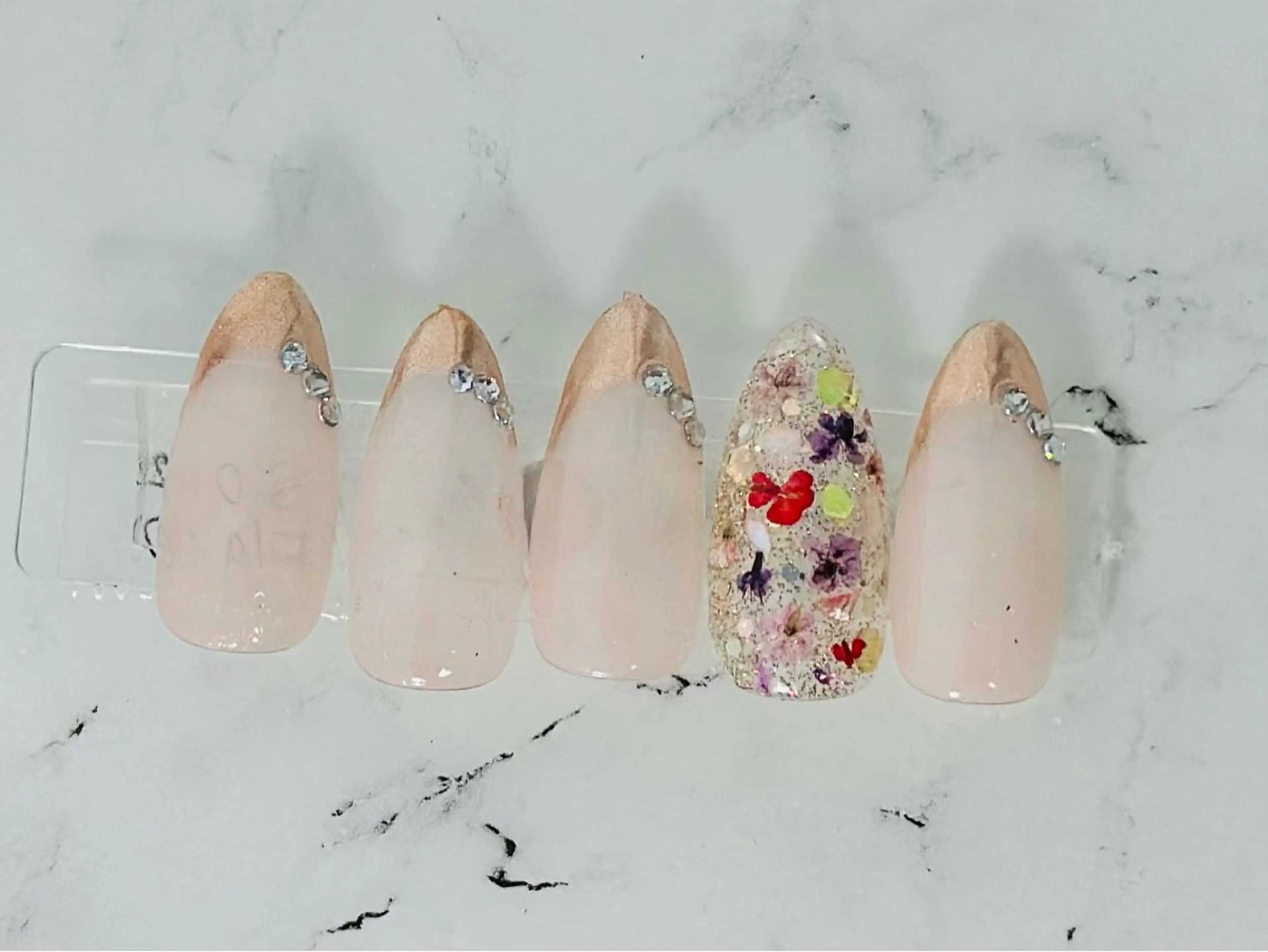 ネイル nailsalon oluoluのネイルデザイン