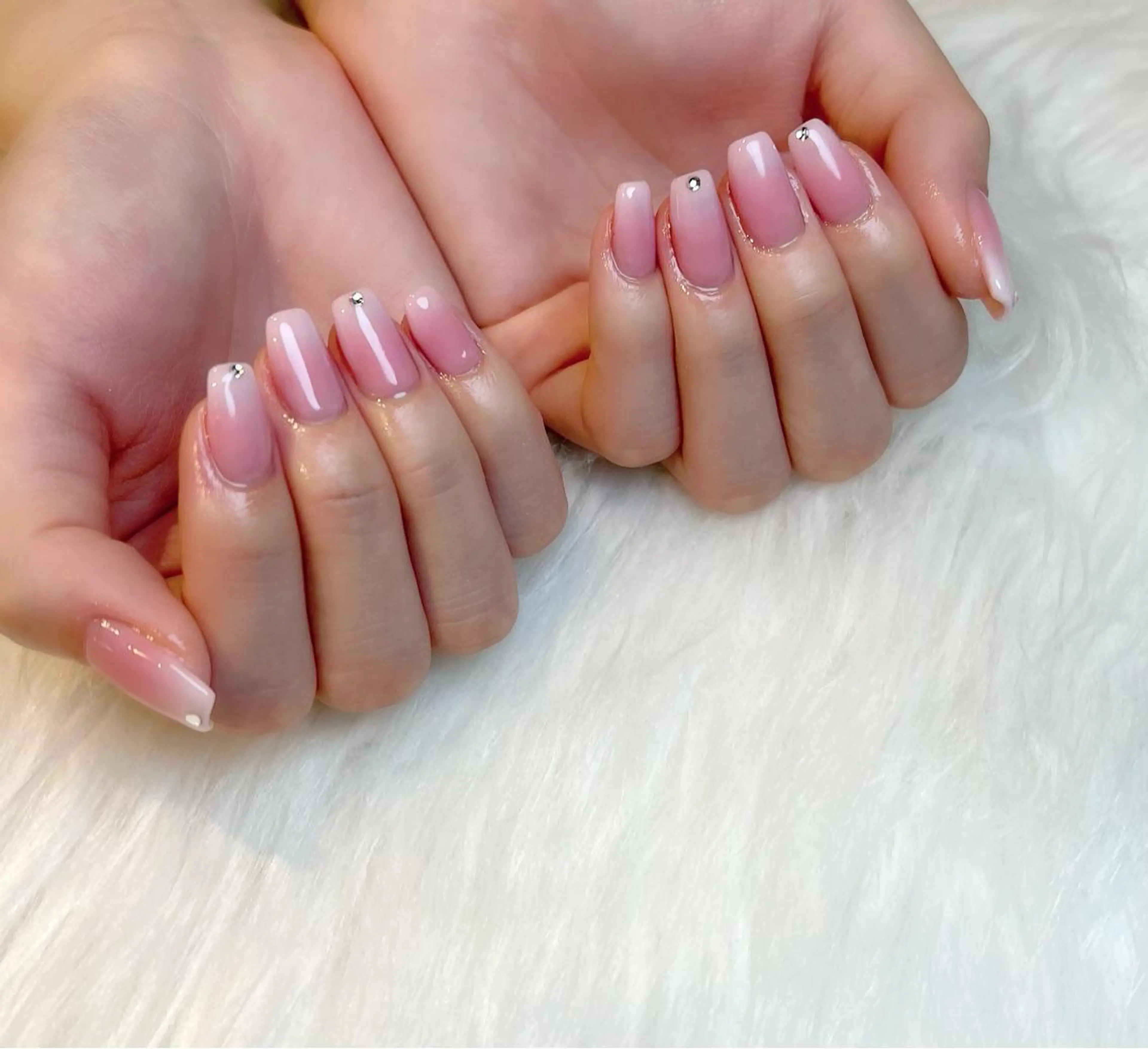 ネイル ストーンネイル Lino+ ネイル&よもぎ蒸しのネイルデザイン