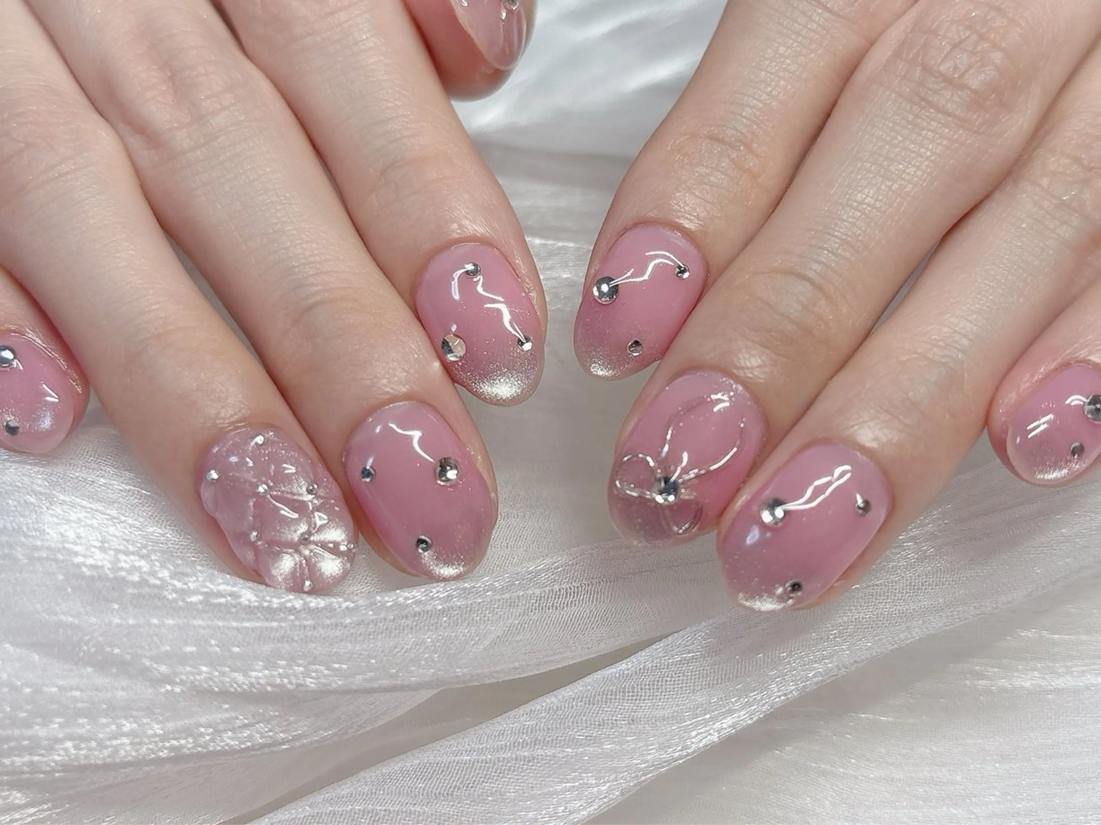 ネイル 持ち込み ハンドネイル ハンドケア Nail •Head スパFortunaのネイルデザイン