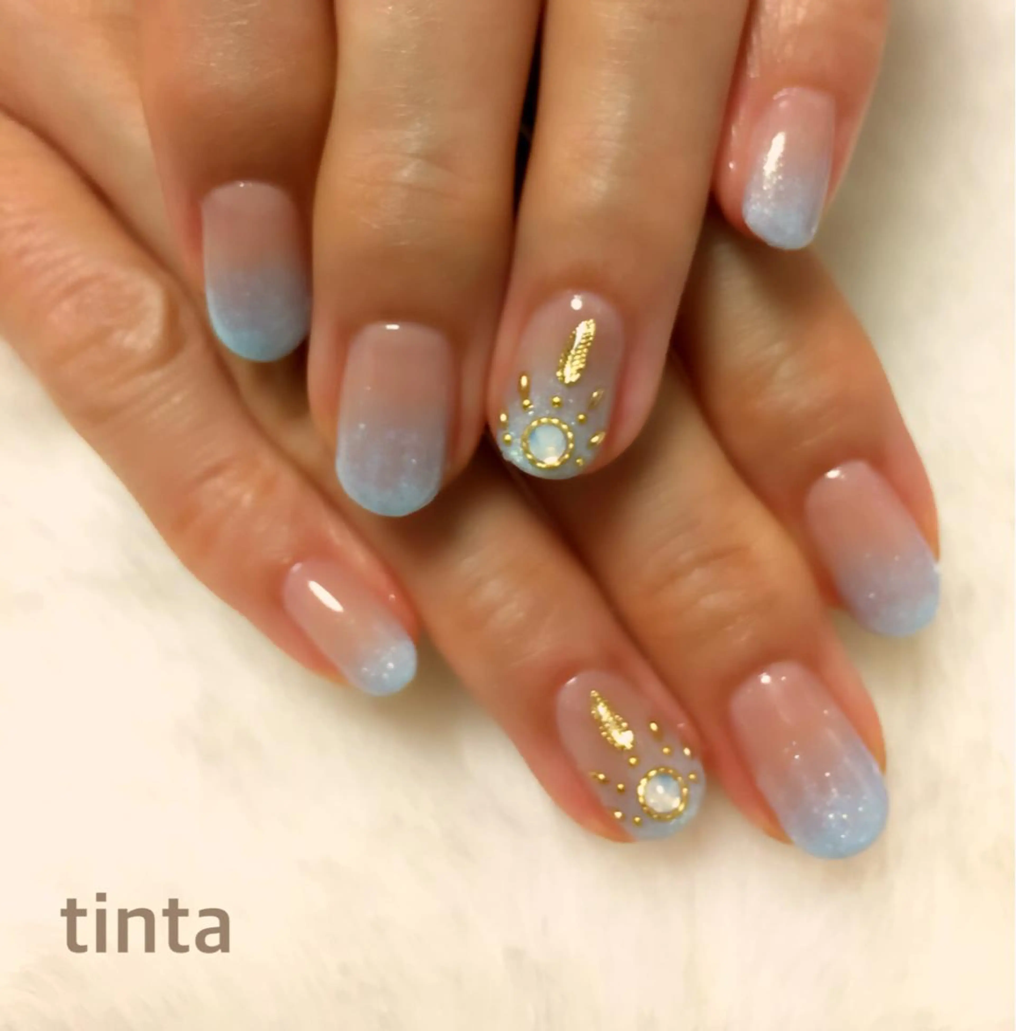 ネイル グラデーション ネイルサロン ティンタ所属・馬場 典子のネイルデザイン