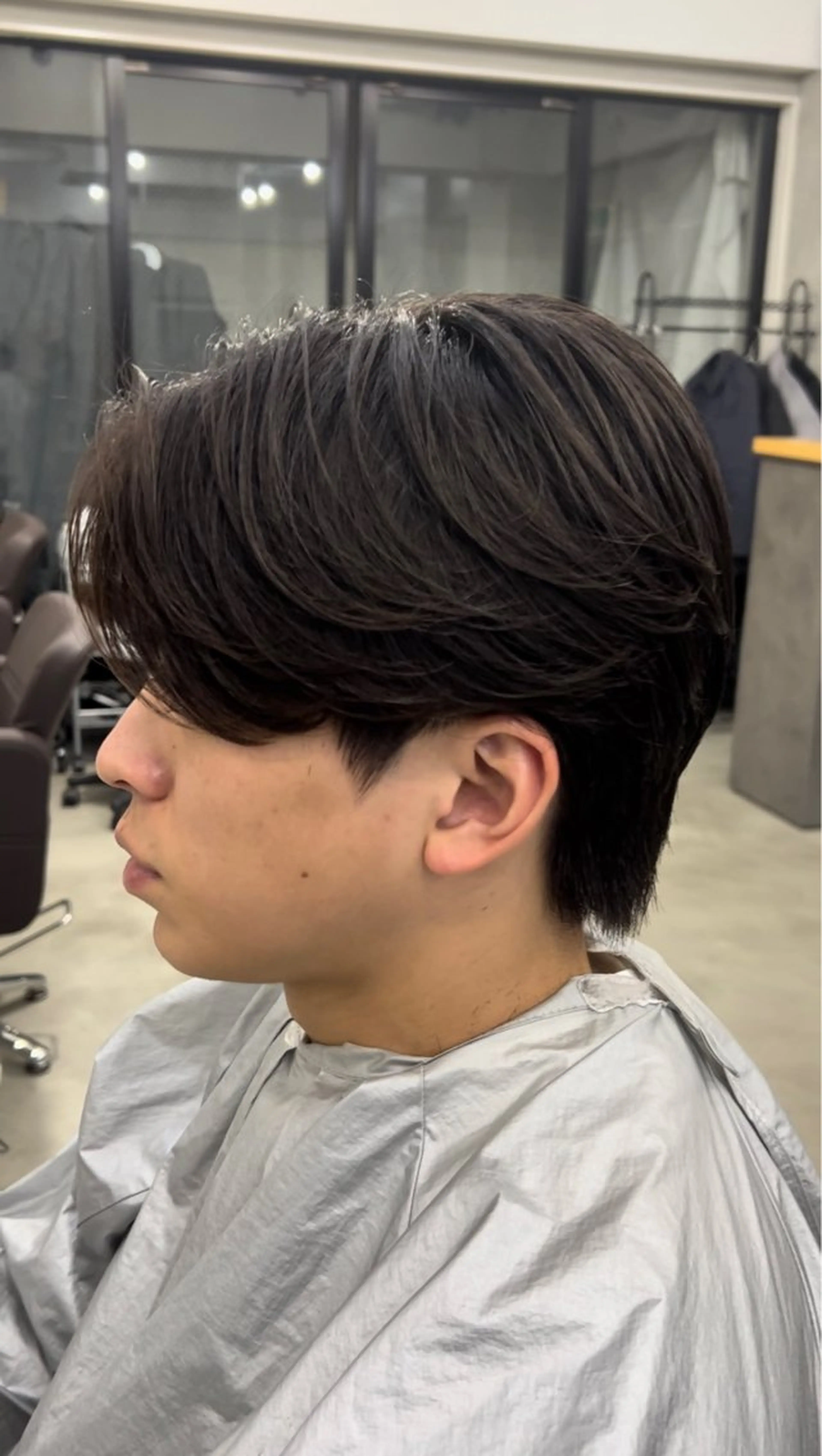 ショート パーマ カット パーマ モナン新宿所属・曲がる縮毛 メンズ 毛流れ 佐々木 優のヘアスタイル