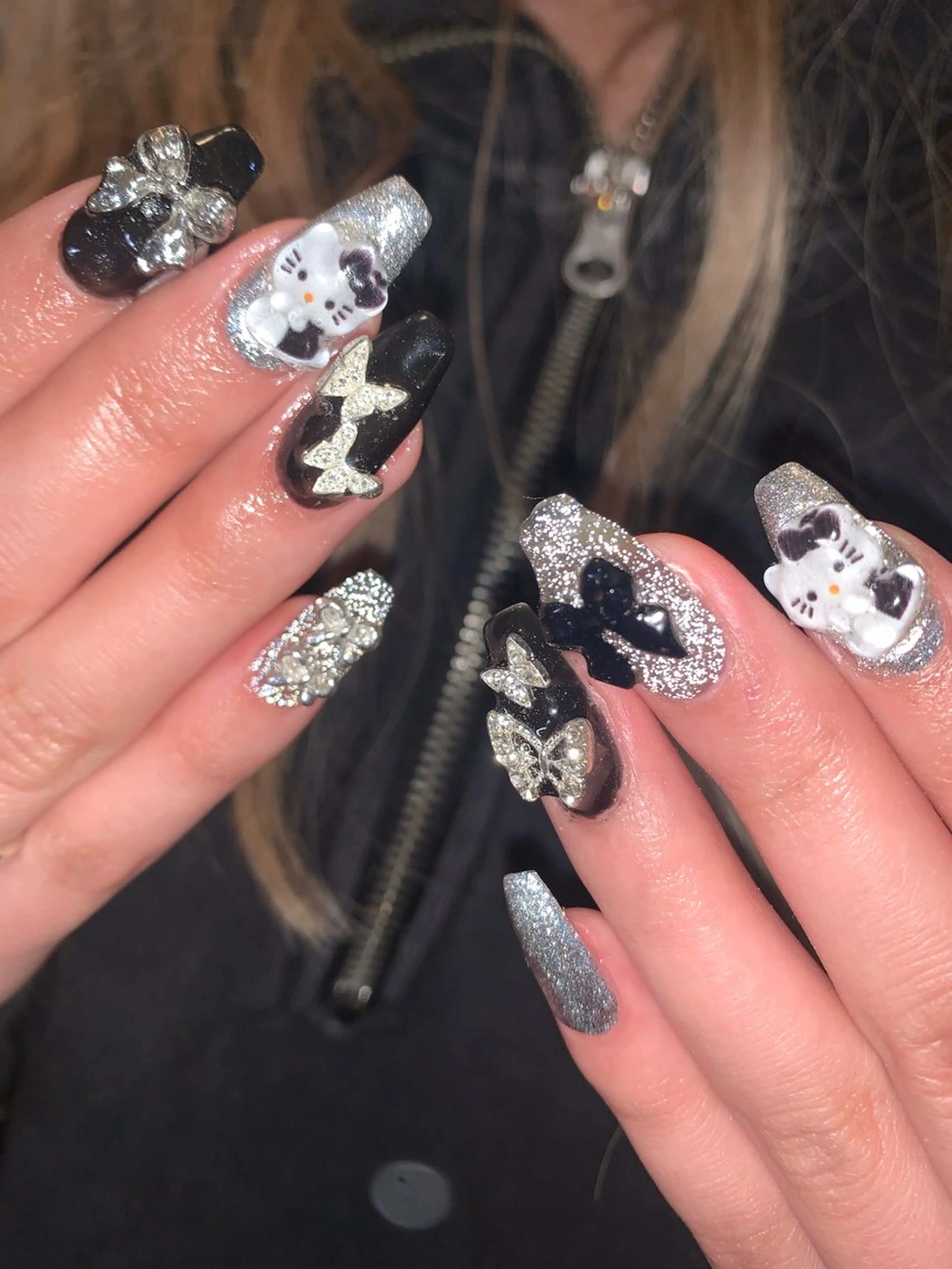 ネイル ハンドネイル NES NAIL所属・さゆり￤推しキャラ ￤ロングネイル🩷のネイルデザイン