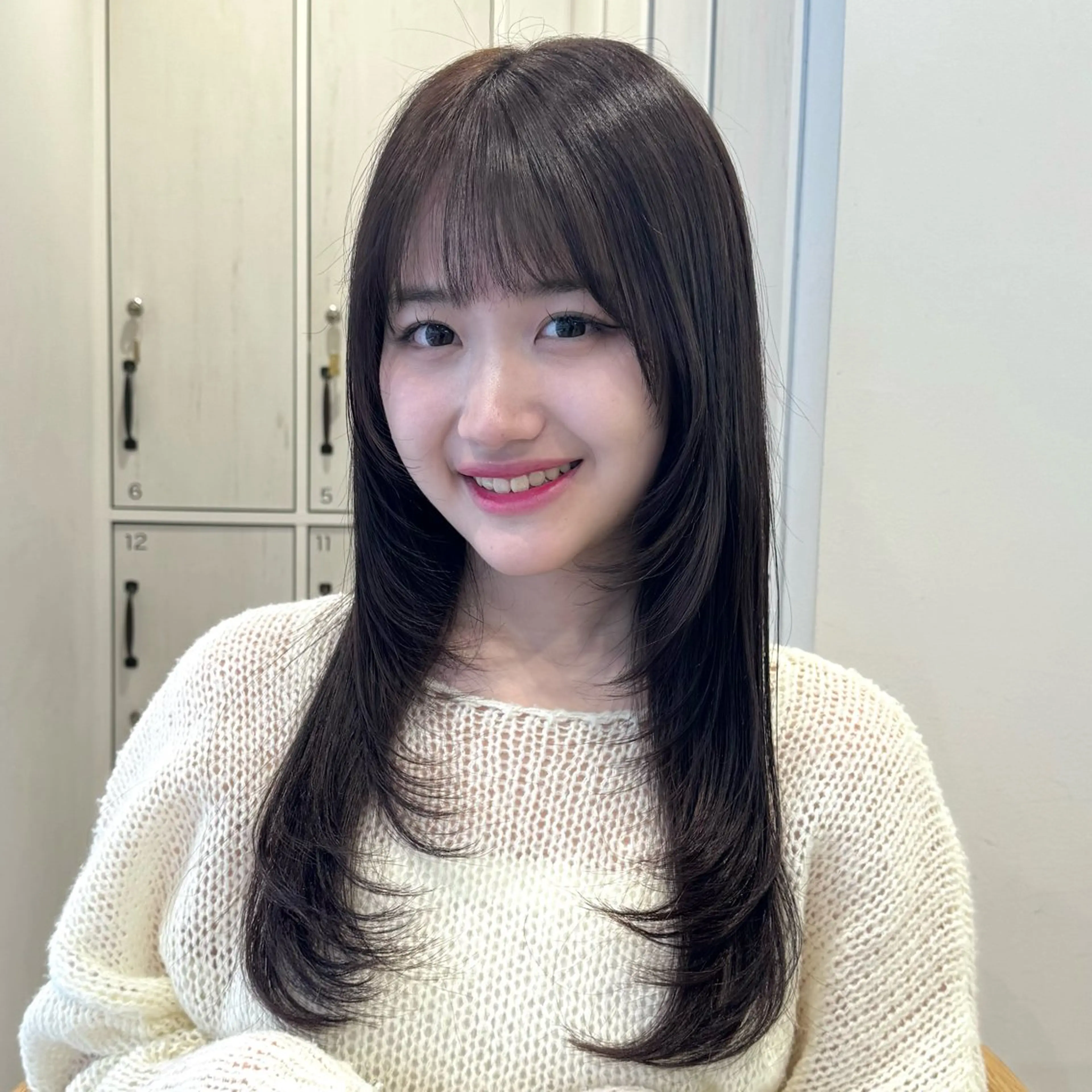 ロング レイヤーカット ロング カット 縮毛矯正 🤍りな/透明感 似合わせカット🤍のヘアスタイル