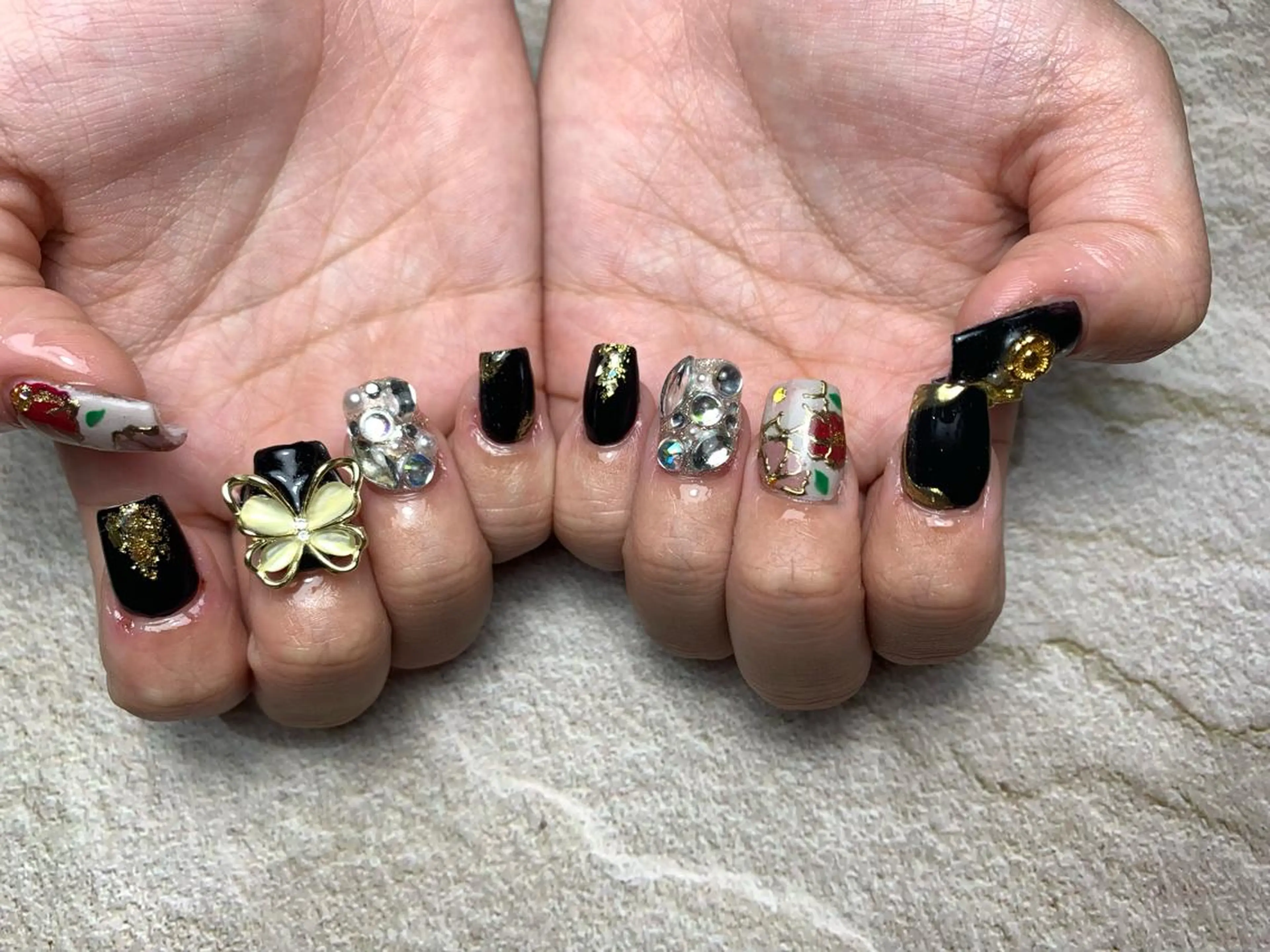 ネイル 成人式 ハンドネイル nail room Ly'leaのネイルデザイン