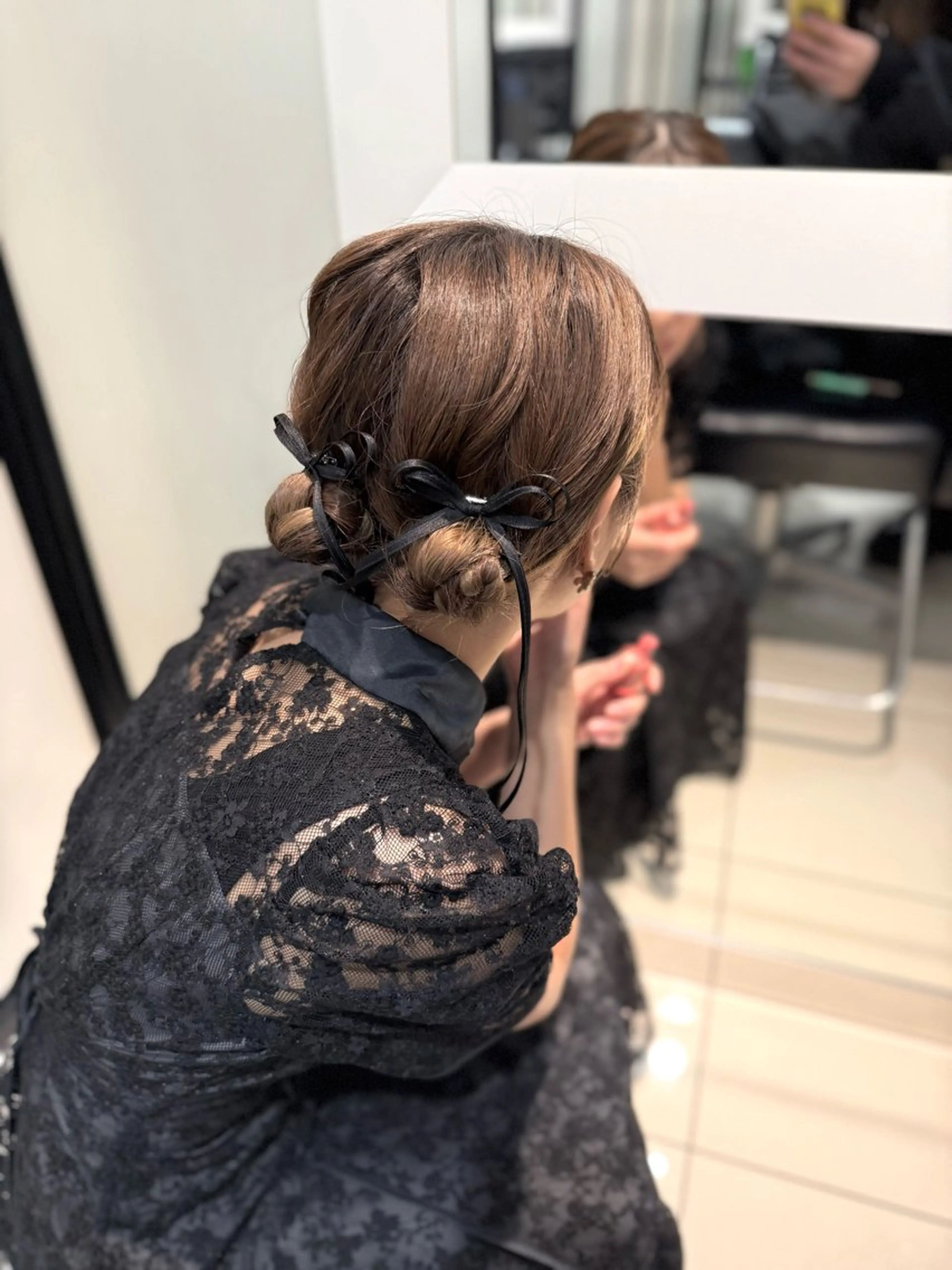 ミディアム カラー ヘアアレンジ お団子ヘア ベージュカラー ミルクティーベージュ カット ヘアカラー トリートメント グレージュ/透明感/ 韓国ヘア/RISAのヘアスタイル