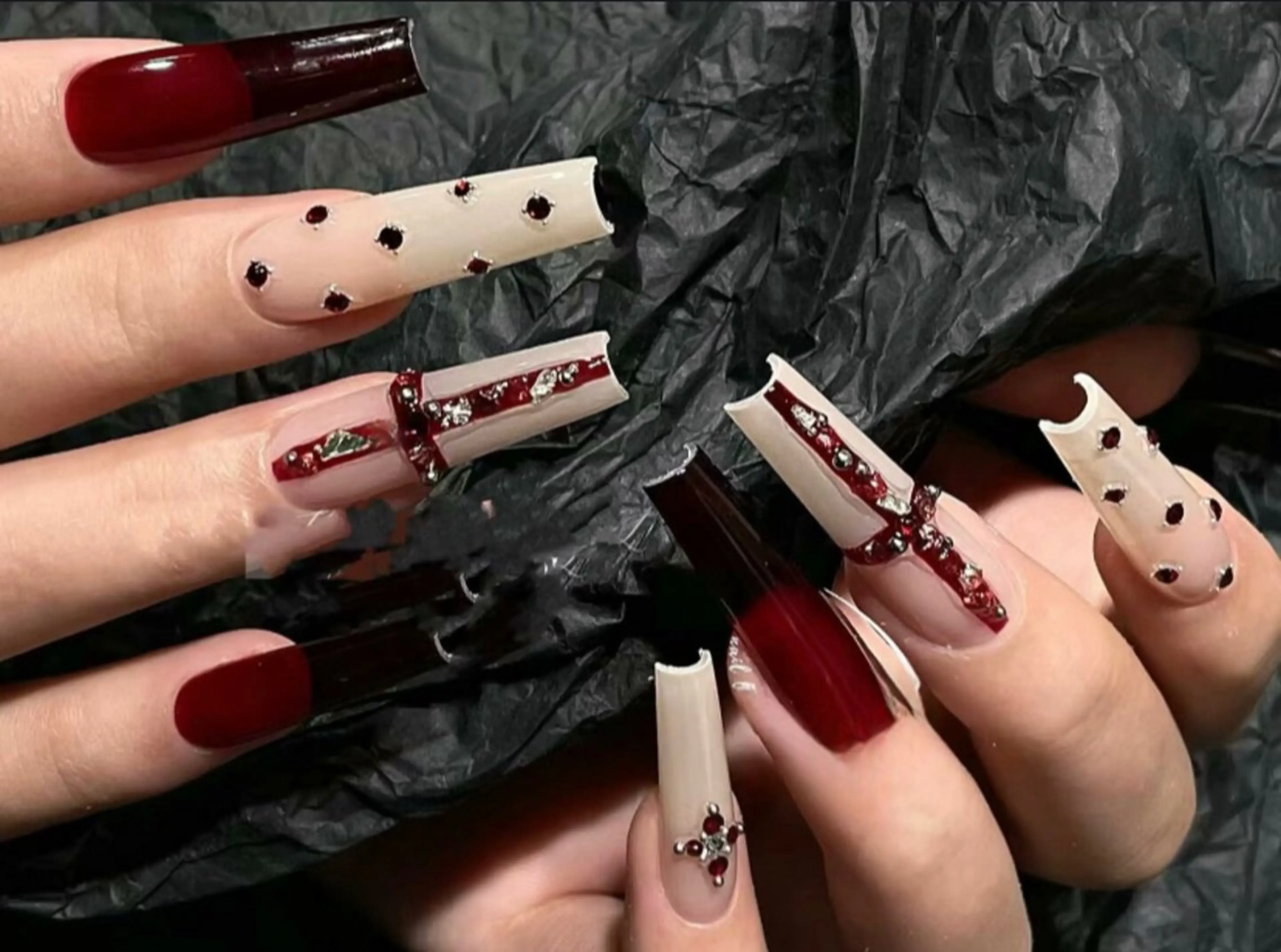 ネイル オーロラネイル チークネイル 長さ出し フットネイル フレンチネイル AND Nail 長さだし専門新宿店のネイルデザイン