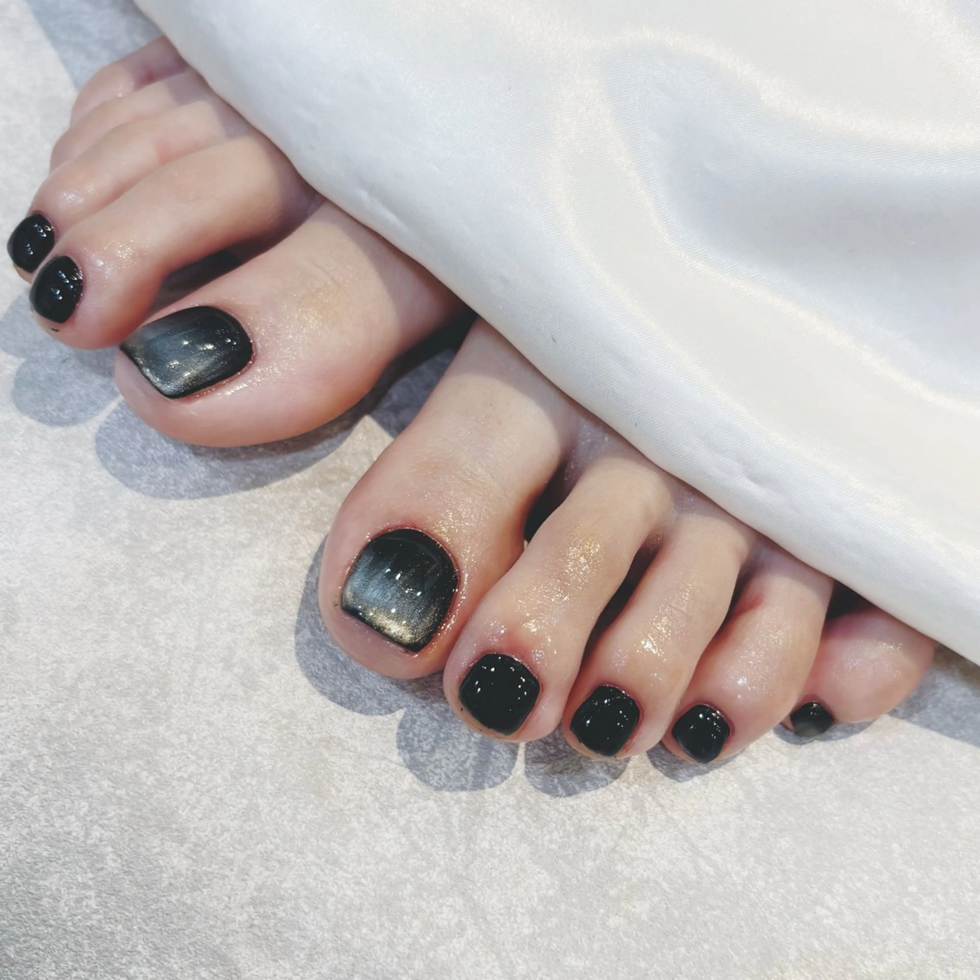 ネイル マグネットネイル シルバー Ray nail   WAKA️🫧のネイルデザイン