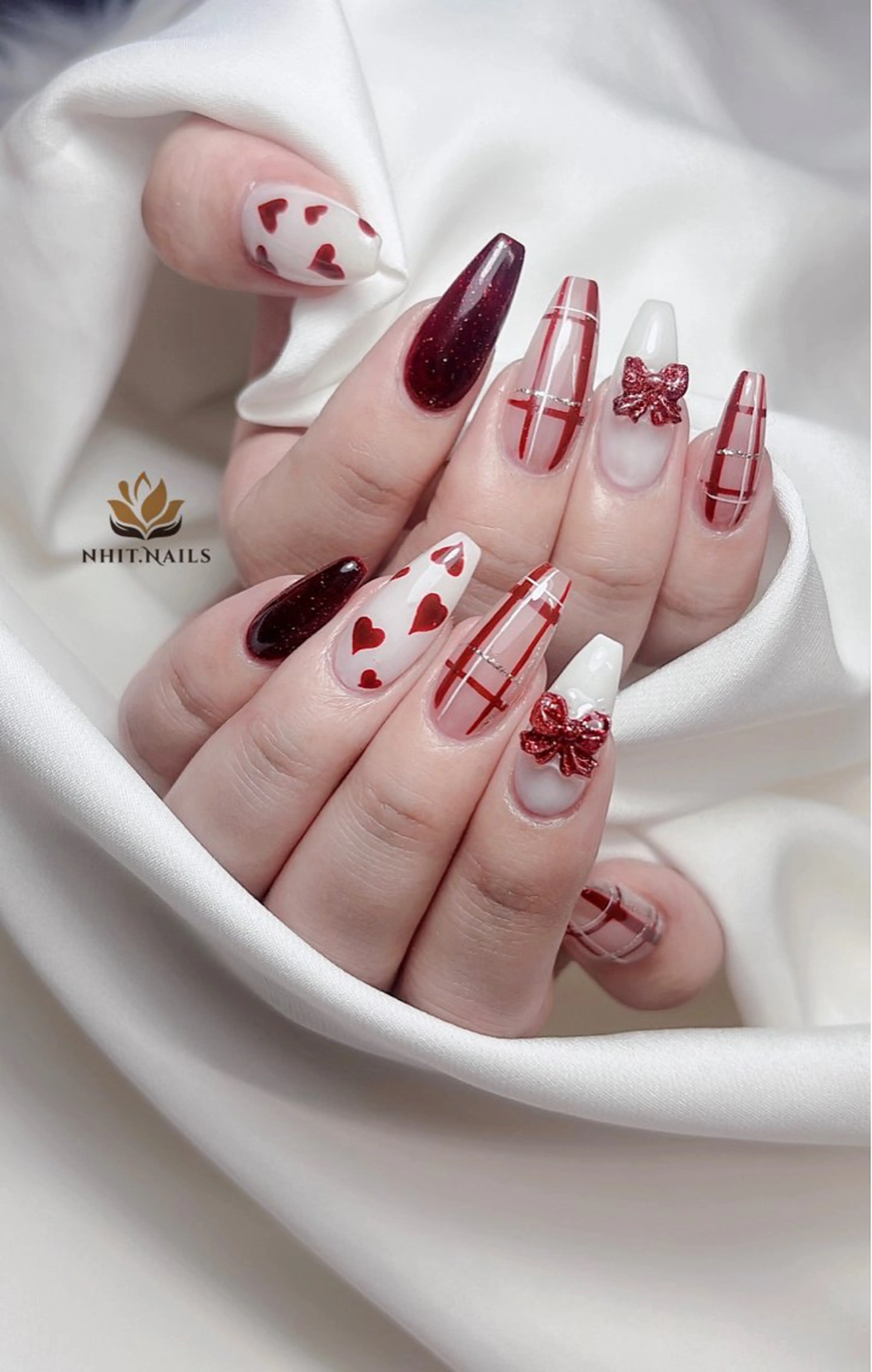 ネイル Nhit Nailsのネイルデザイン