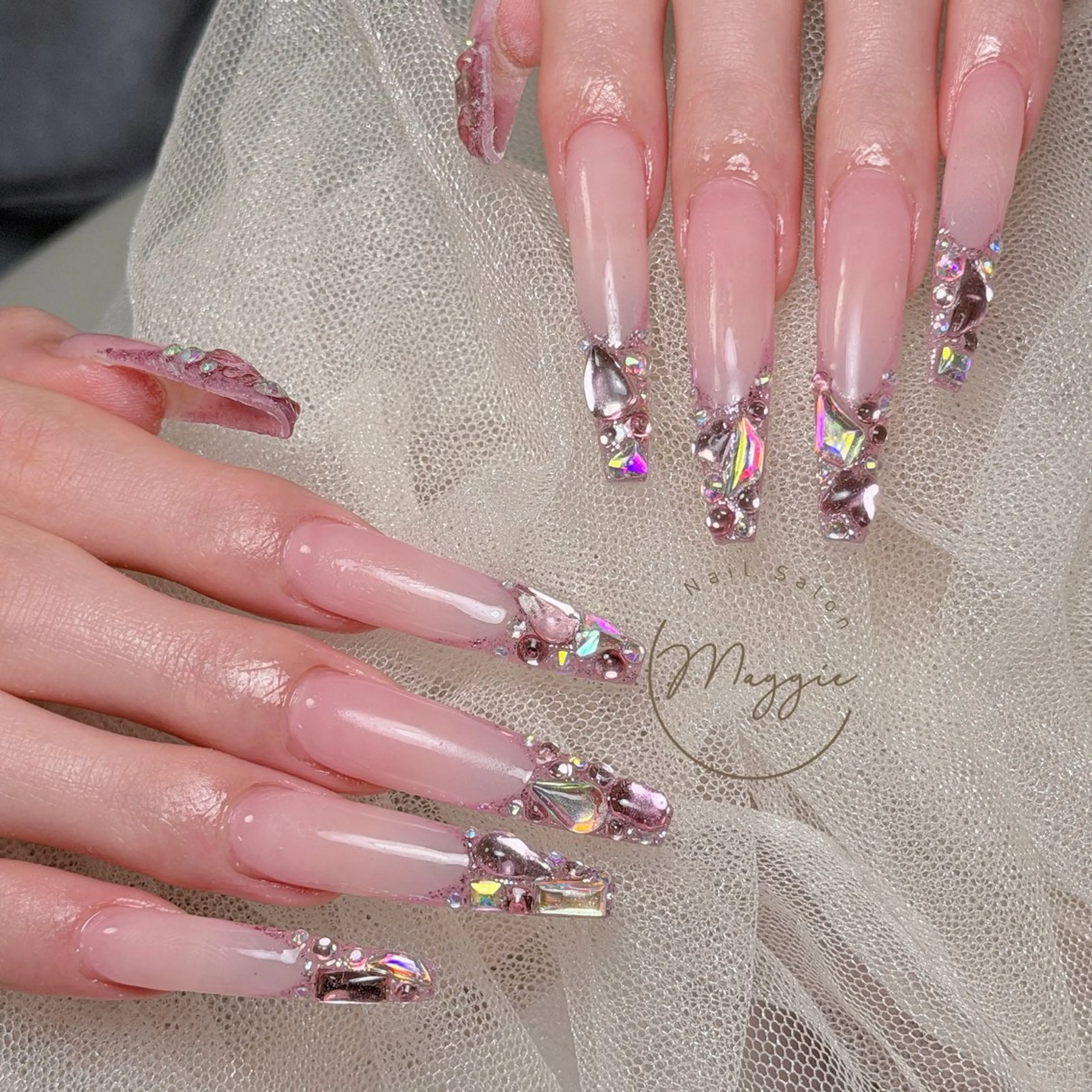 ネイル Maggie Nail🦩のネイルデザイン