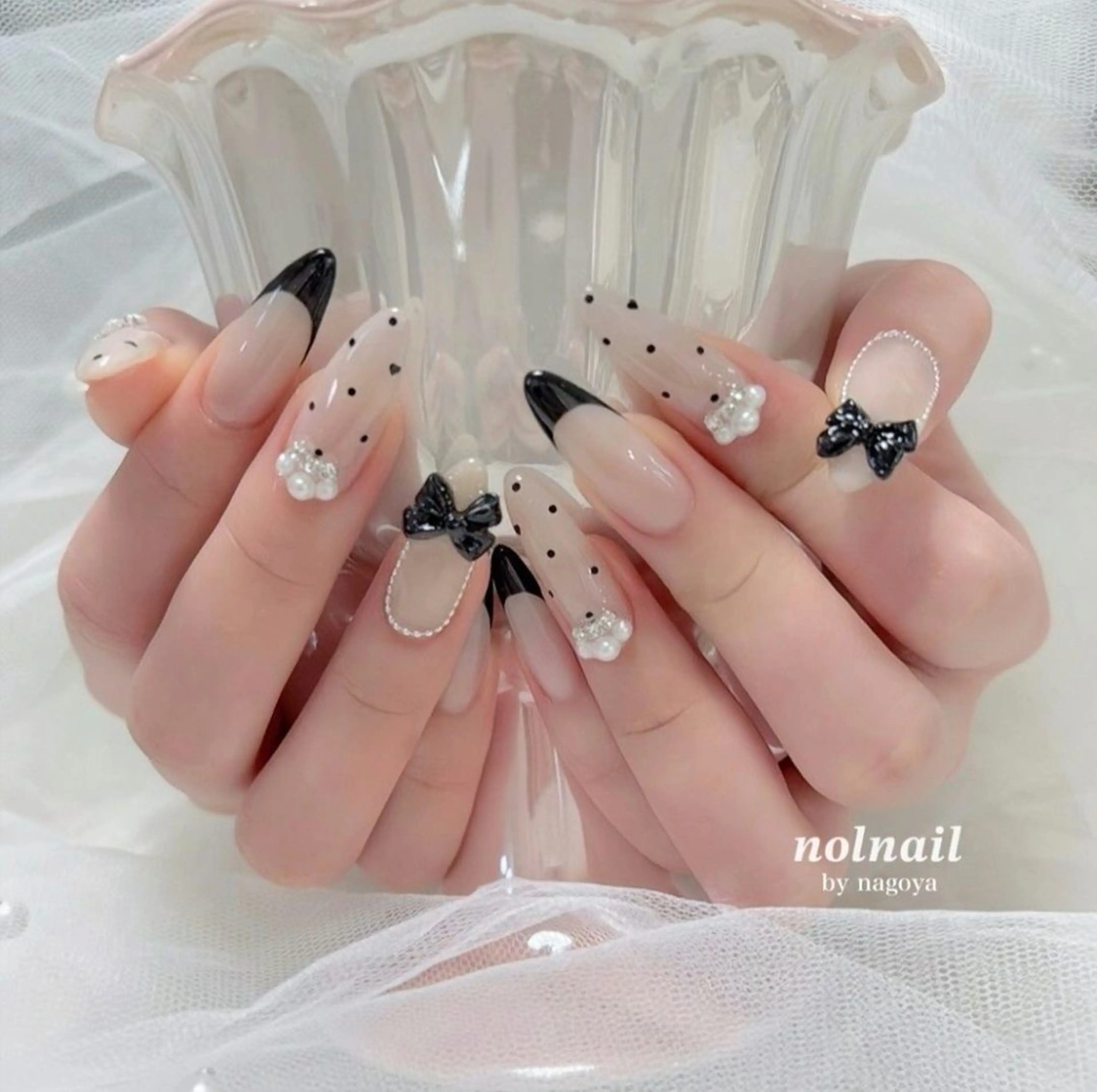 ネイル フレンチネイル キラキラネイル 韓国ネイル シンプルネイル ワンホンネイル ハンドネイル MEI Nailのネイルデザイン