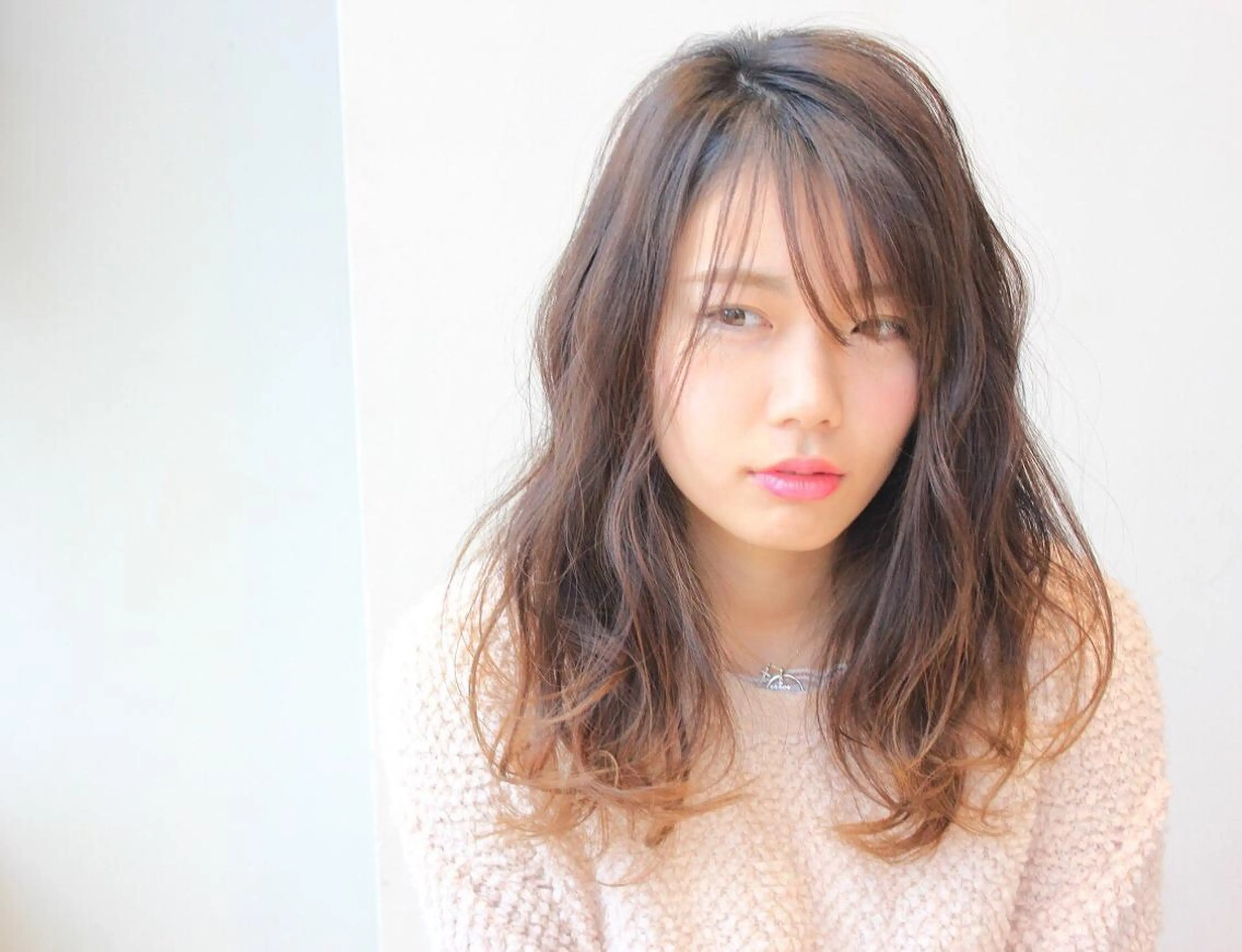 セミロング 河野 薫のヘアスタイル