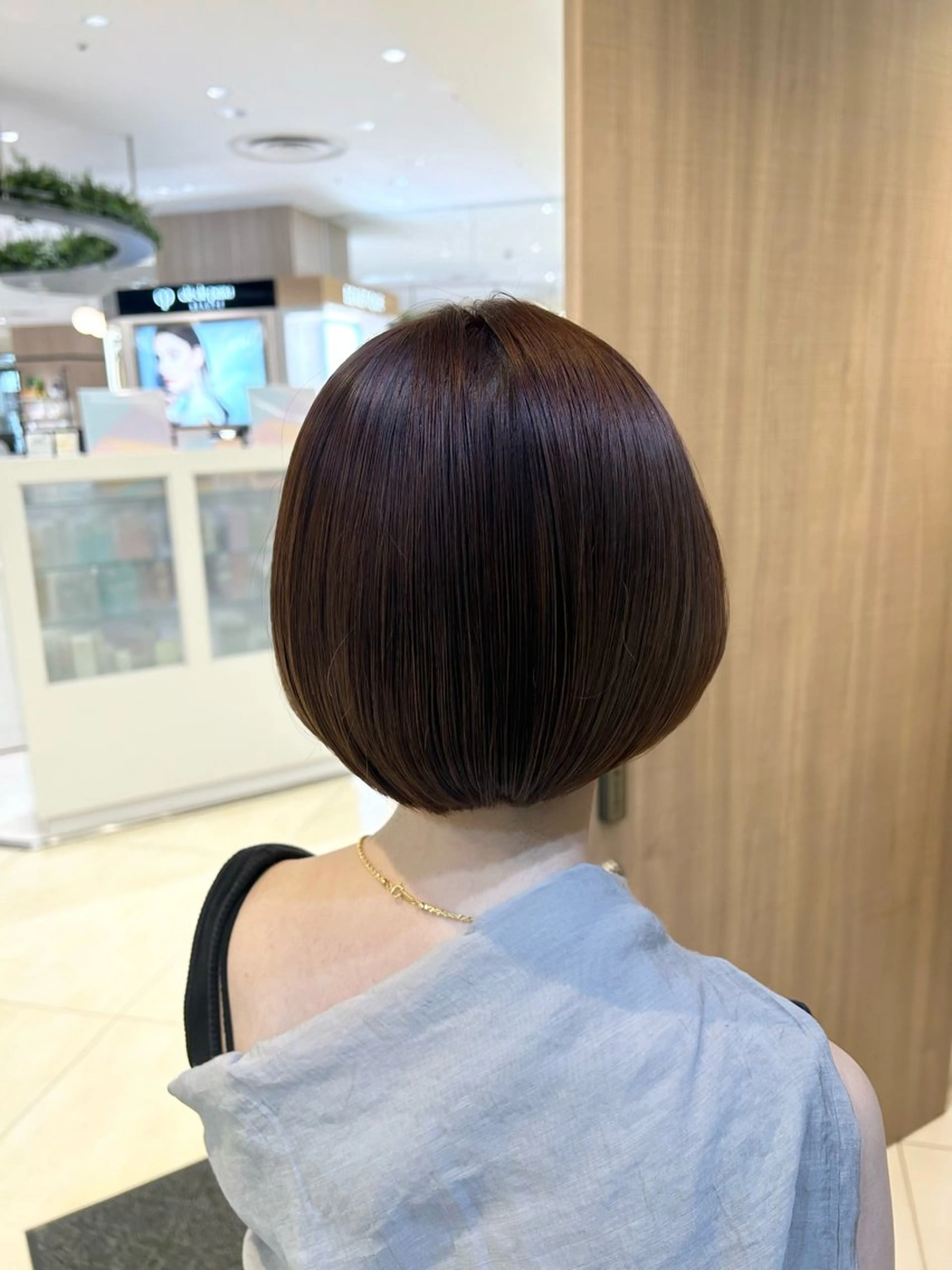 ショート カラー 艶質改善/縮毛矯正 ササキナツミのヘアスタイル