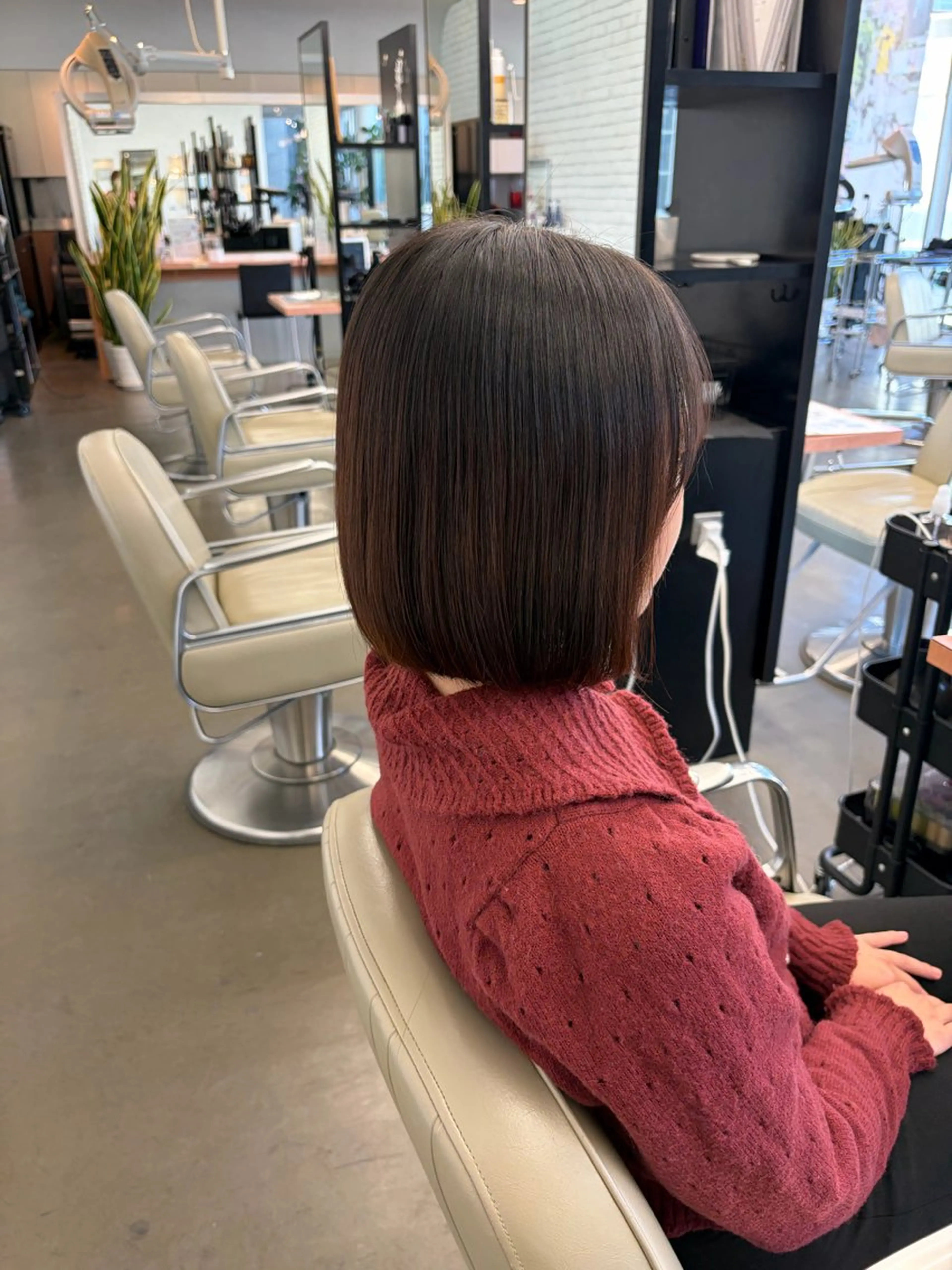 ショート 切りっぱなしボブ ボブ DIFINOaoyama所属・🎧ayaka/ボブ /透明感カラー🩵のヘアスタイル