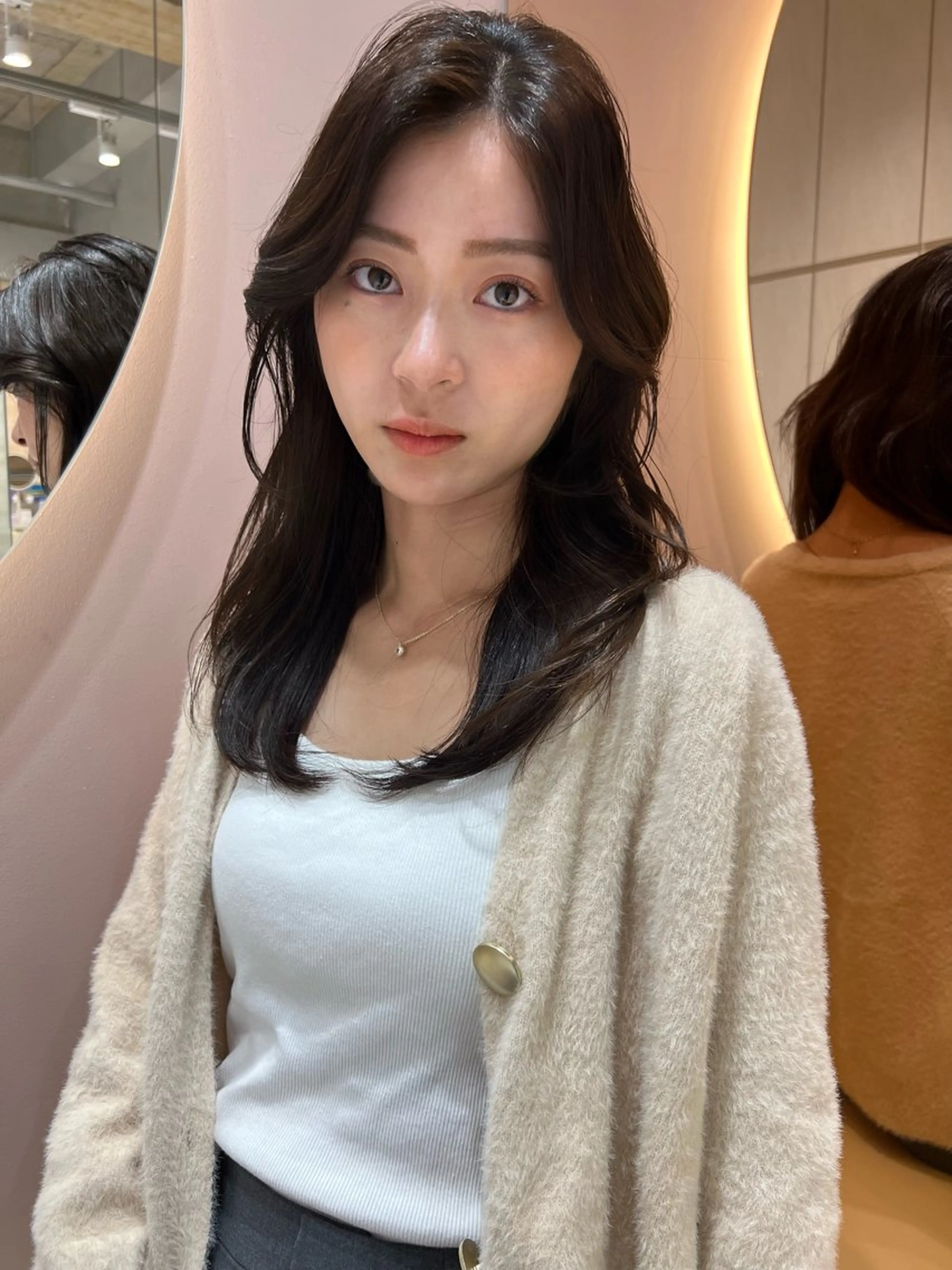 セミロング カラー ヘアアレンジ くびれヘア くびれレイヤー レイヤーカット 🔶似合わせセンター パート/ヤス🔶のヘアスタイル