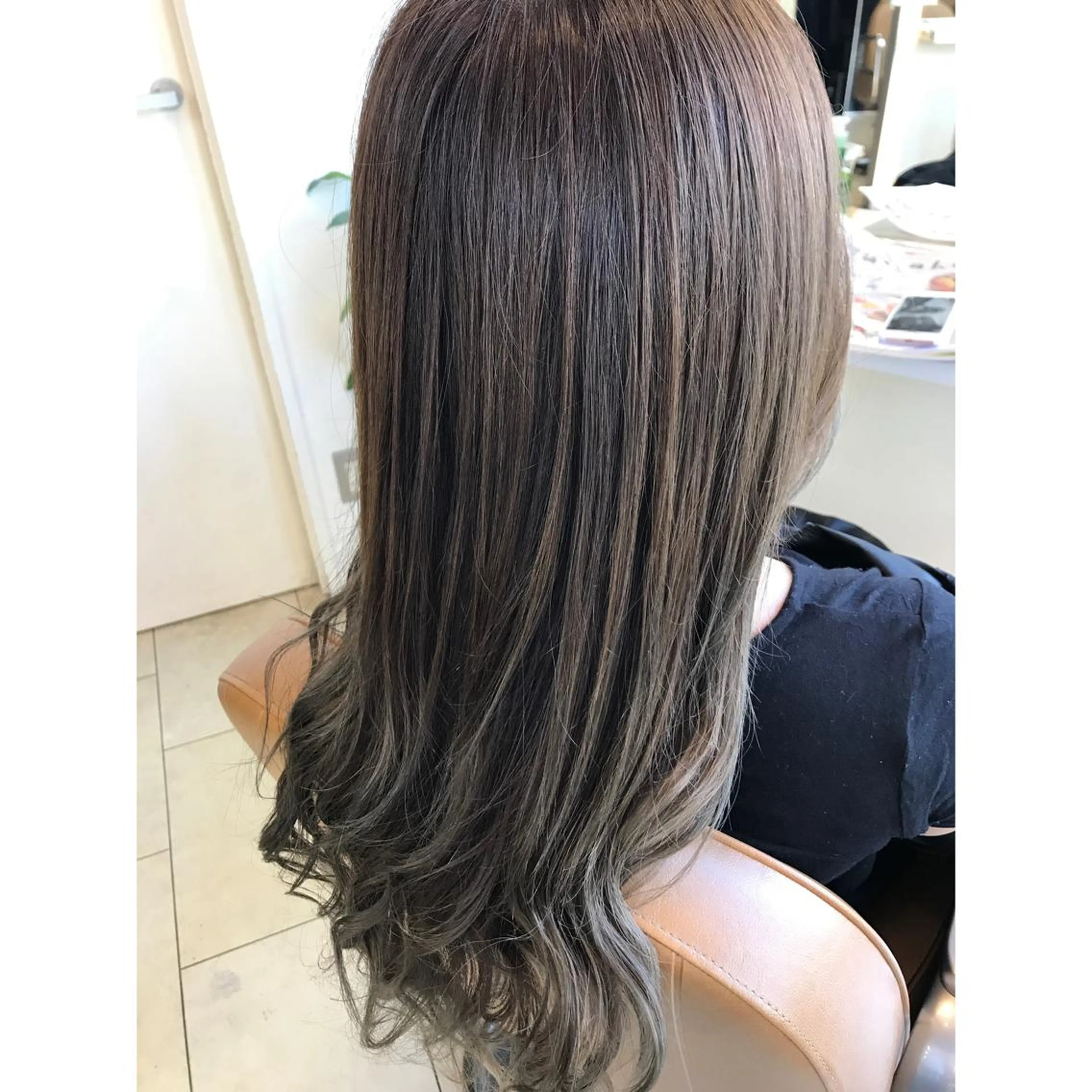 ロング カラー アディクシーカラー 坂西 春果のマツエク・マツパデザイン