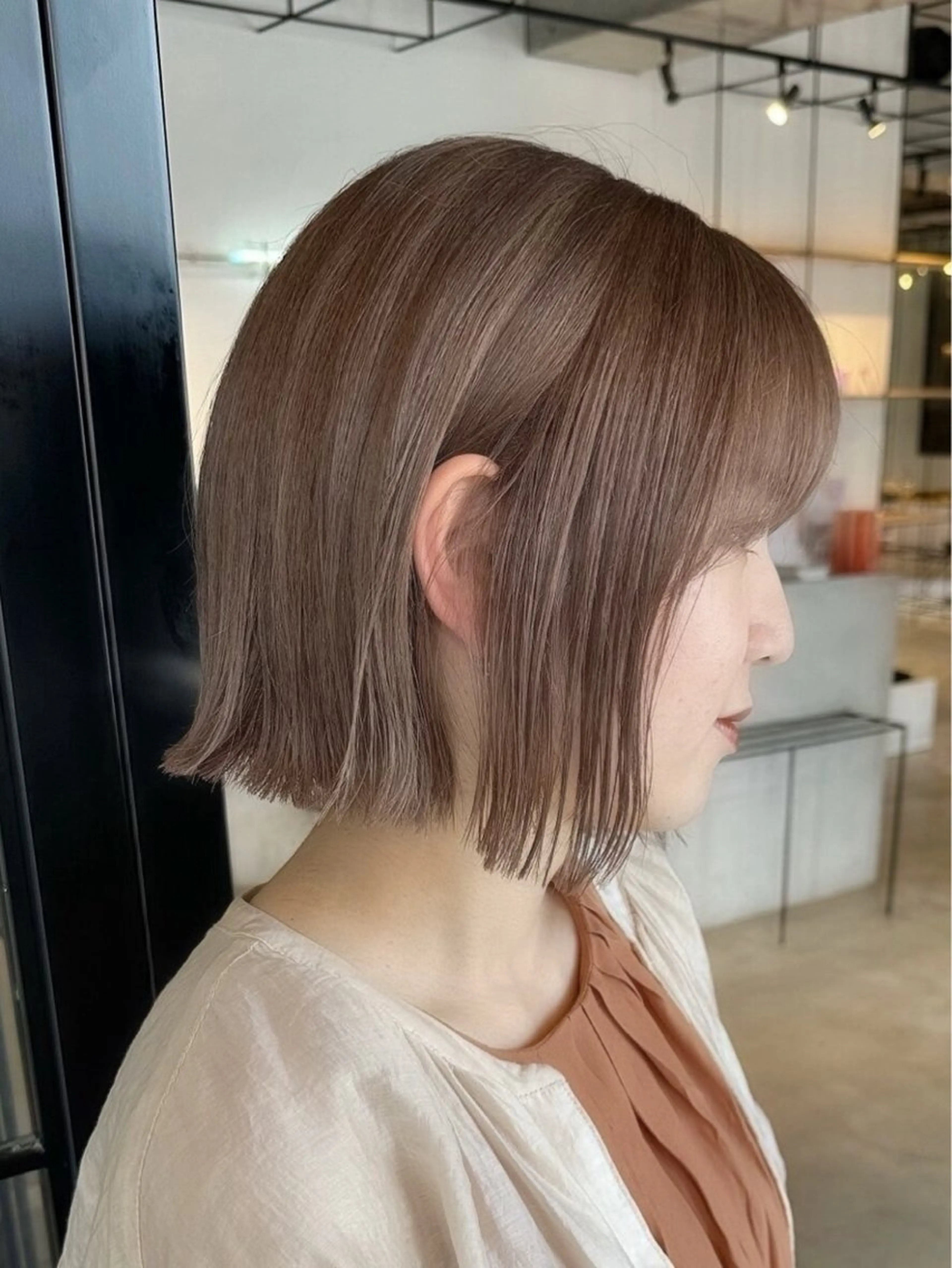 ミディアム ボブ 外ハネヘア カット シンバヒナノ/パーマ レイヤーカット/ボブのヘアスタイル