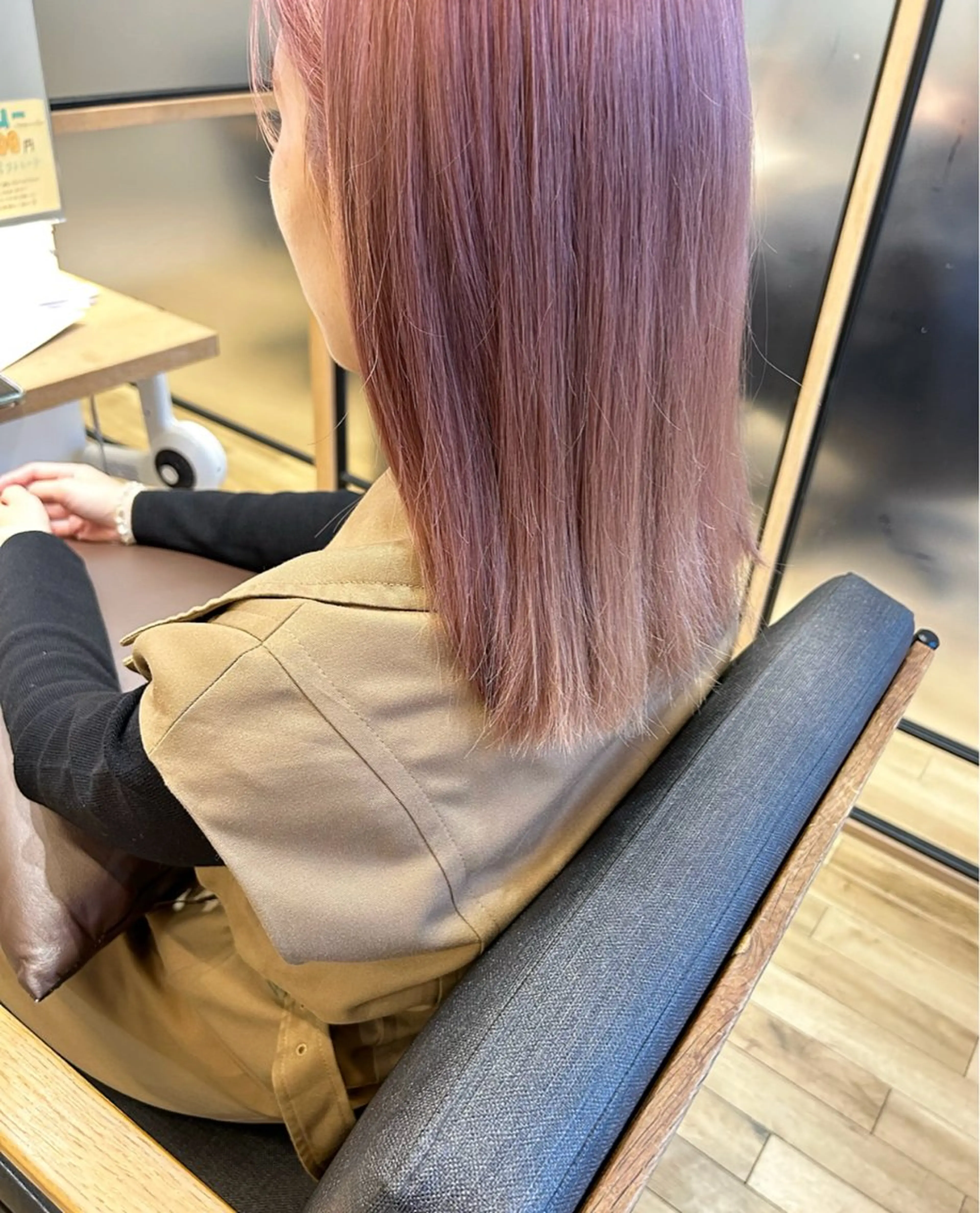 ミディアム カット ヘアカラー ゆうき あすかのヘアスタイル